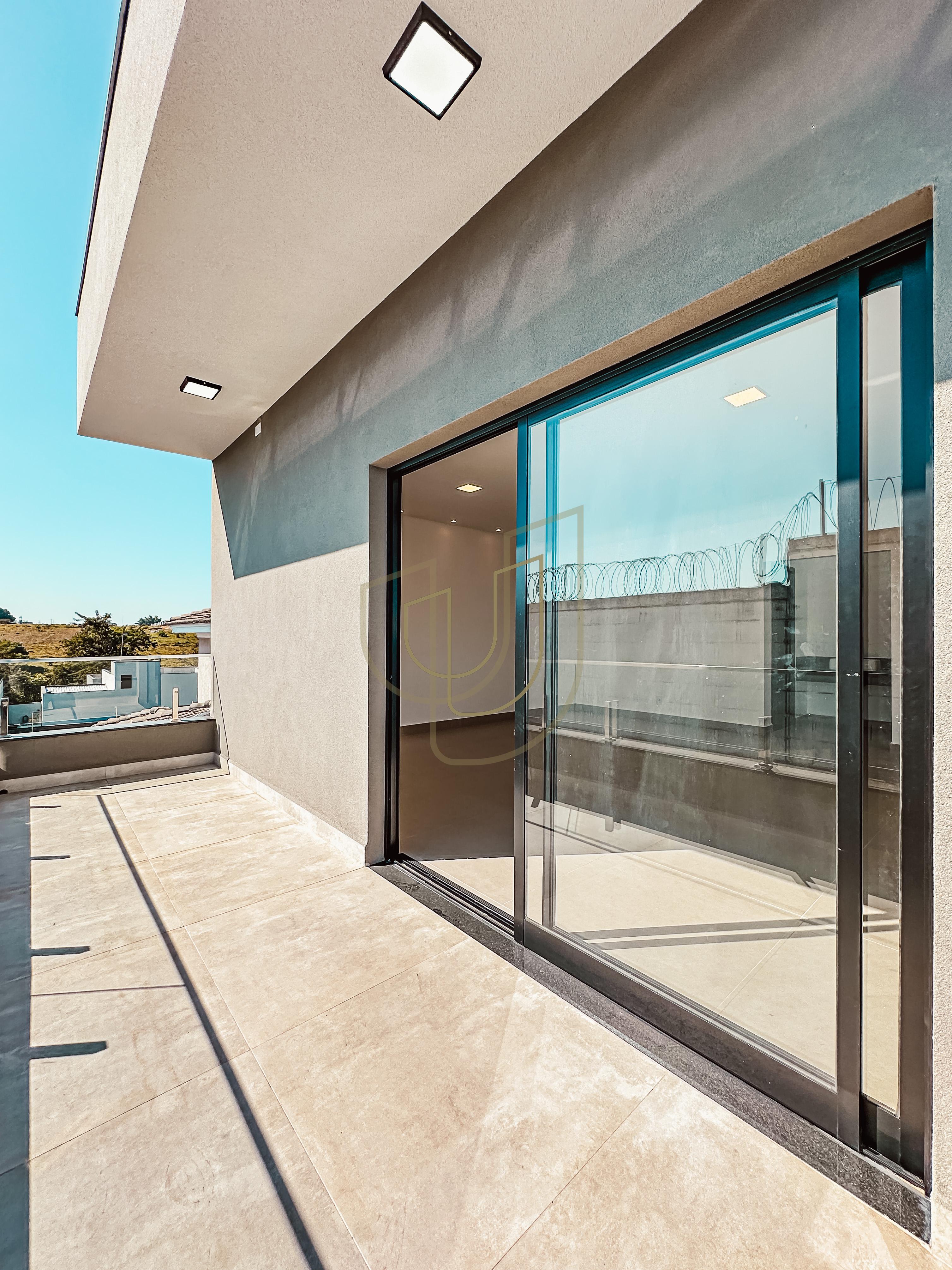 Sobrado sofisticado e moderno com 3 su&iacute;tes no Condom&iacute;nio Terras do Vale - Ca&ccedil;apava/SP  Caçapava - 