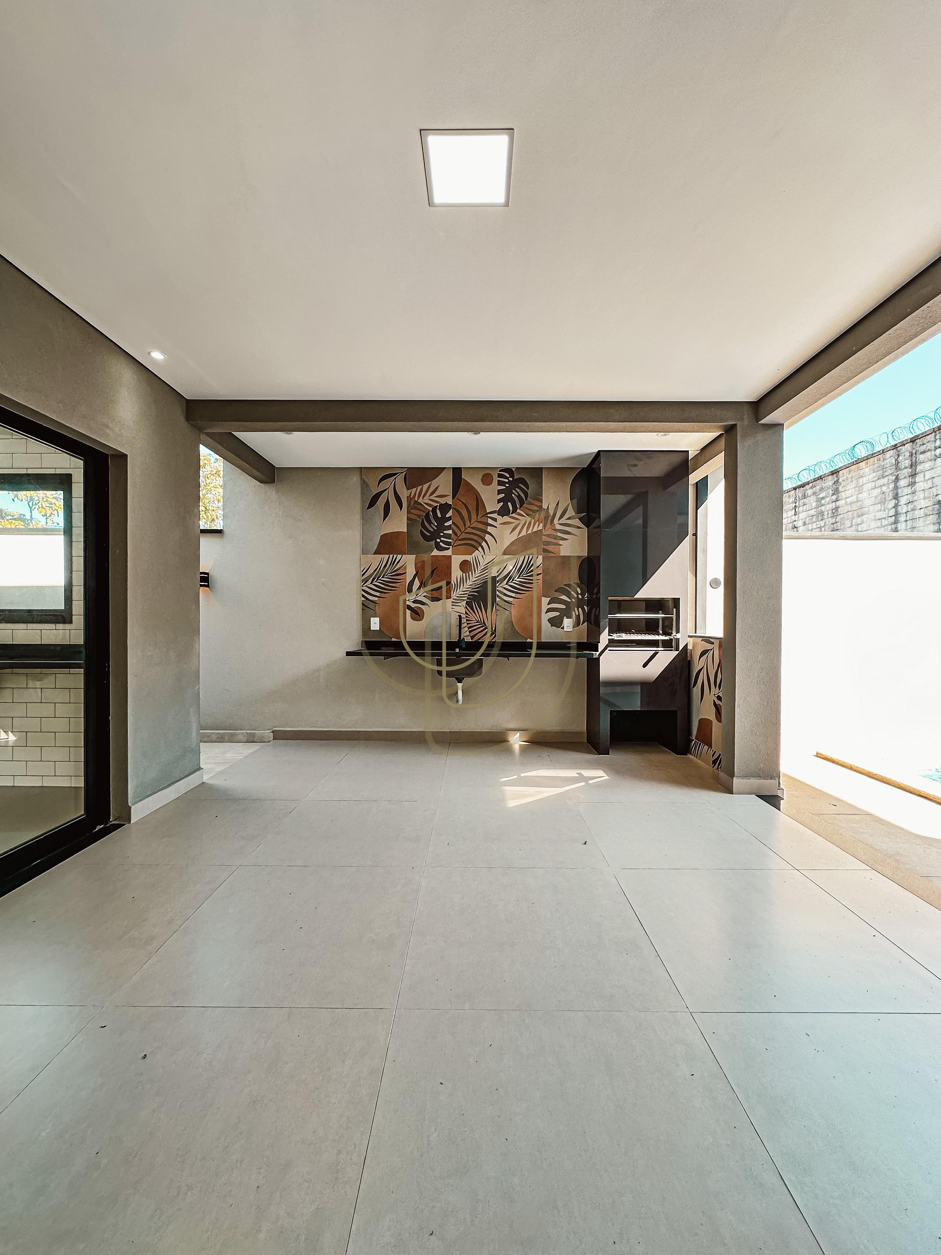 Sobrado sofisticado e moderno com 3 su&iacute;tes no Condom&iacute;nio Terras do Vale - Ca&ccedil;apava/SP  Caçapava - 