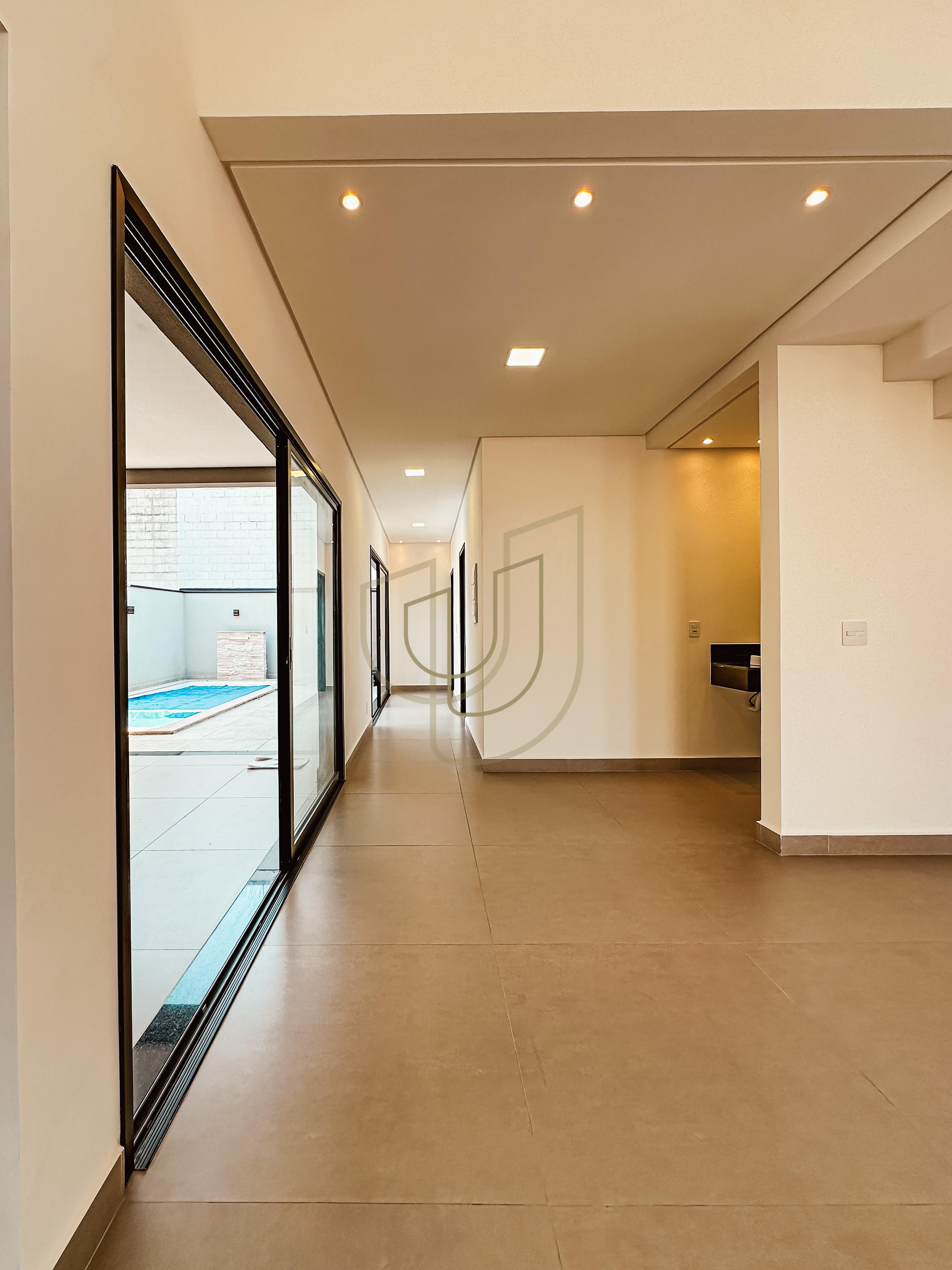 Sobrado sofisticado e moderno com 3 su&iacute;tes no Condom&iacute;nio Terras do Vale - Ca&ccedil;apava/SP  Caçapava - 