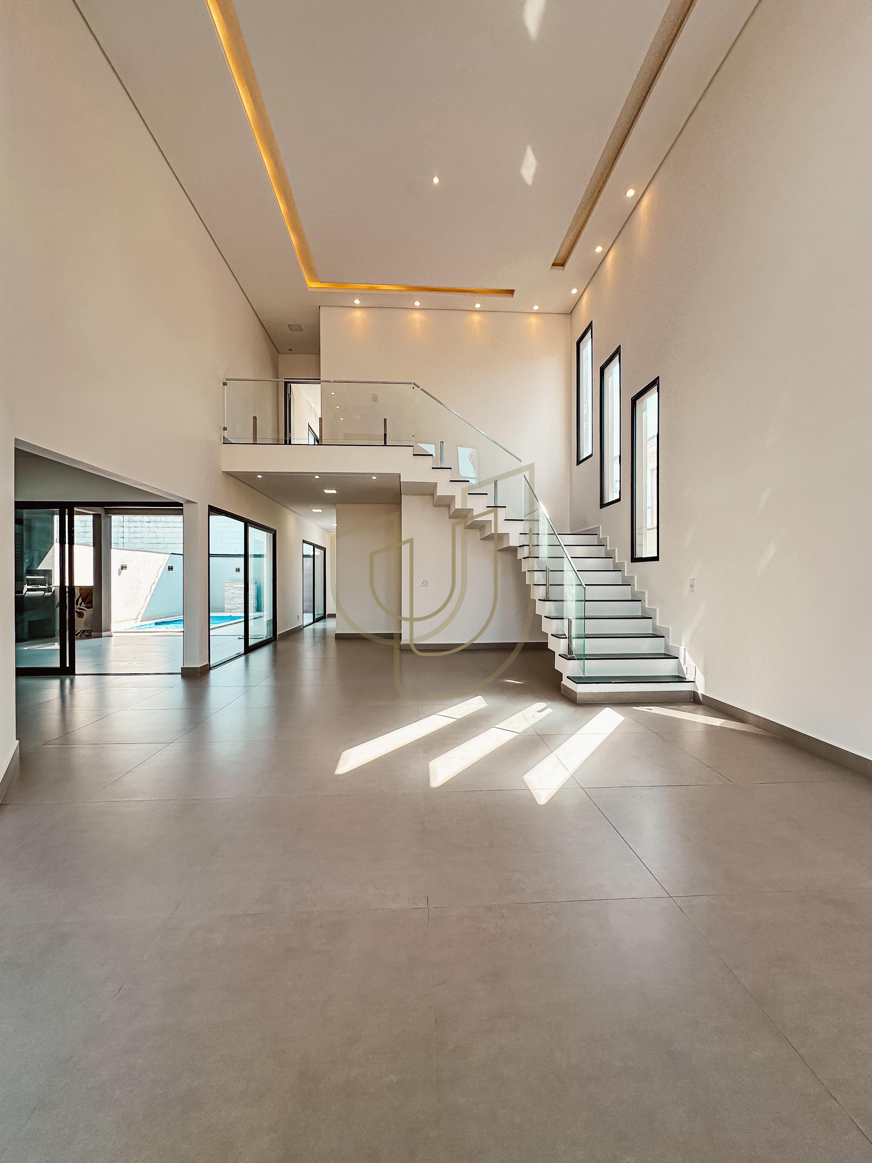 Sobrado sofisticado e moderno com 3 su&iacute;tes no Condom&iacute;nio Terras do Vale - Ca&ccedil;apava/SP  Caçapava - 