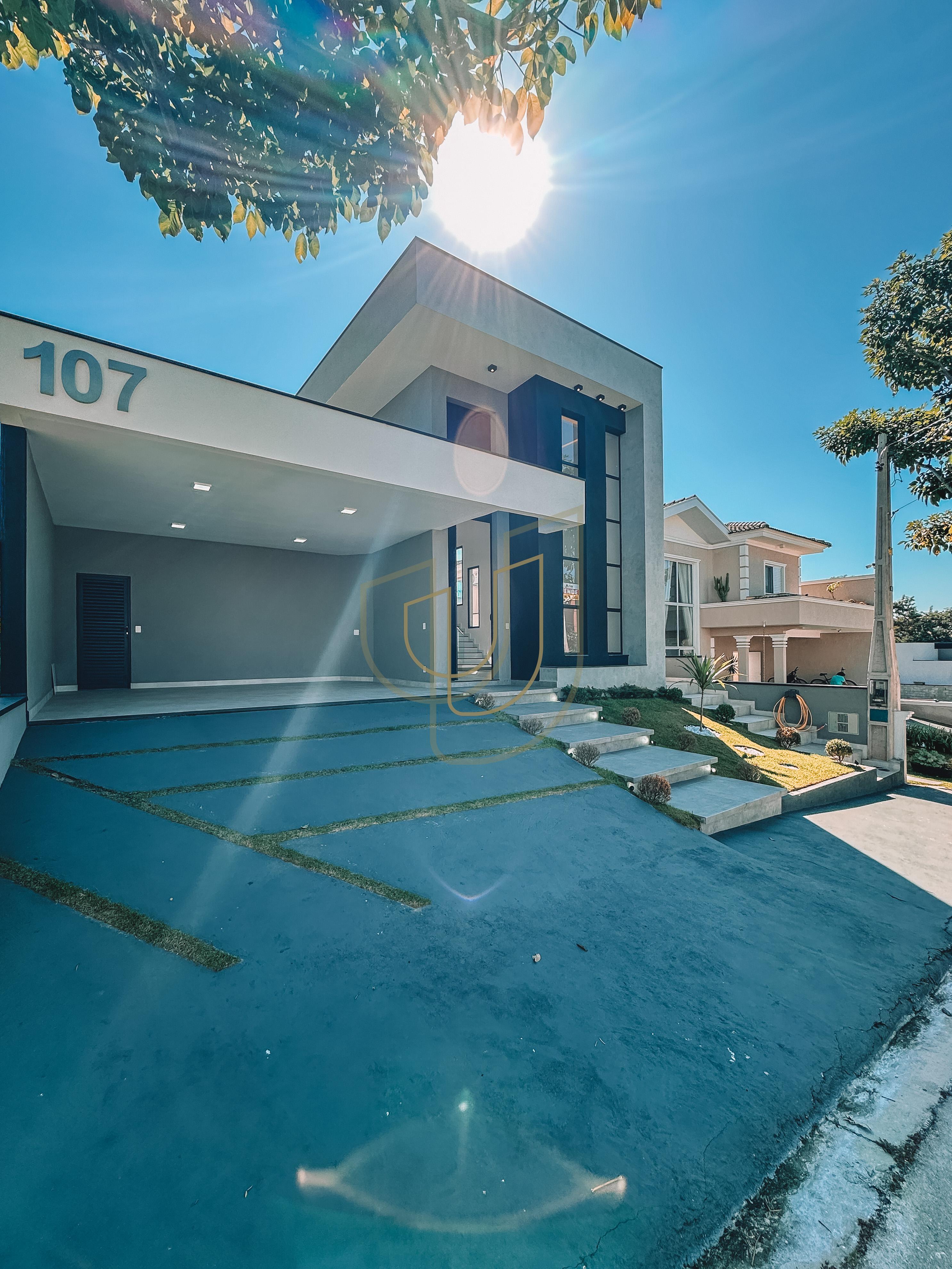 Sobrado sofisticado e moderno com 3 su&iacute;tes no Condom&iacute;nio Terras do Vale - Ca&ccedil;apava/SP  Caçapava - 