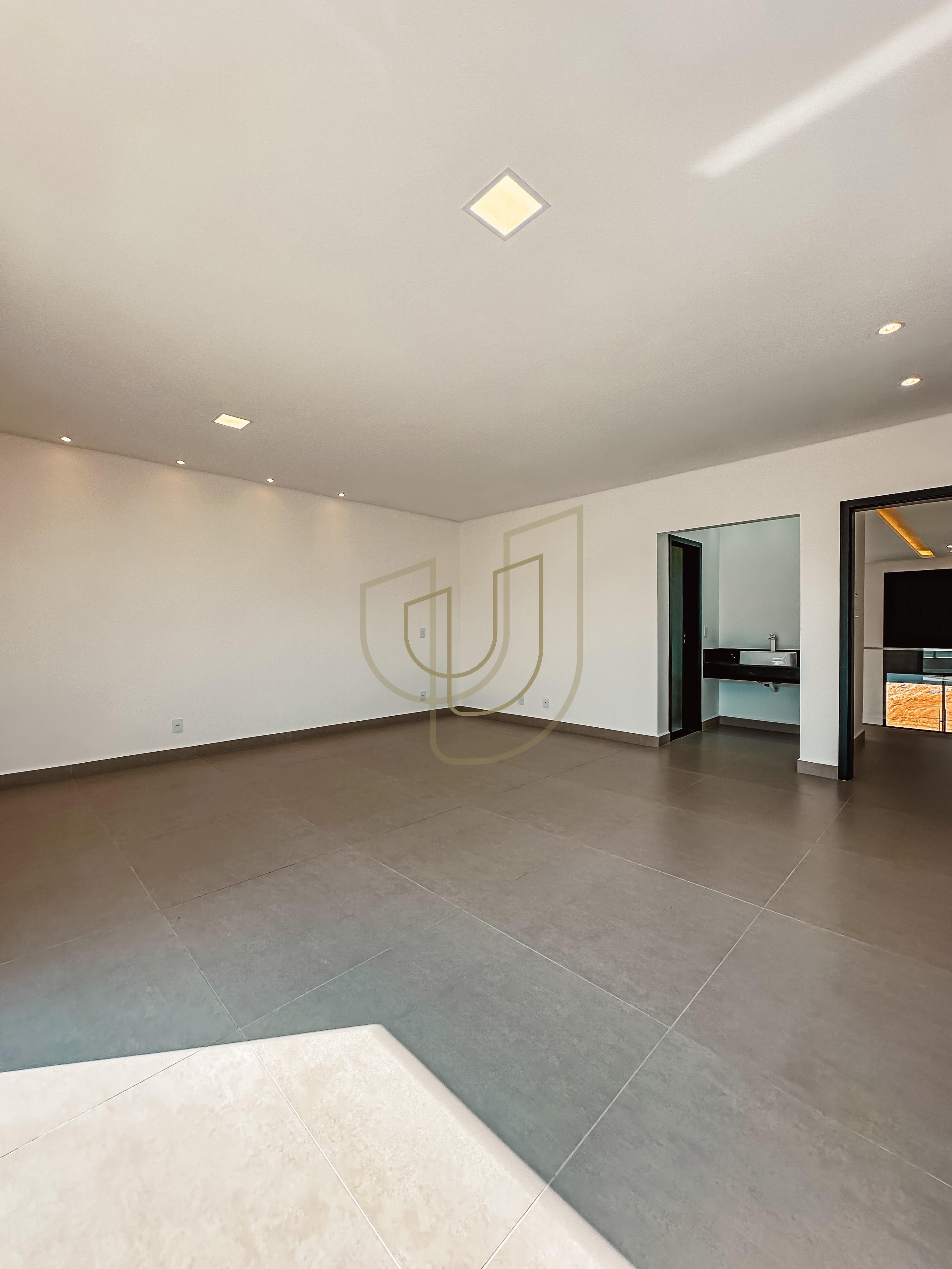 Sobrado sofisticado e moderno com 3 su&iacute;tes no Condom&iacute;nio Terras do Vale - Ca&ccedil;apava/SP  Caçapava - 