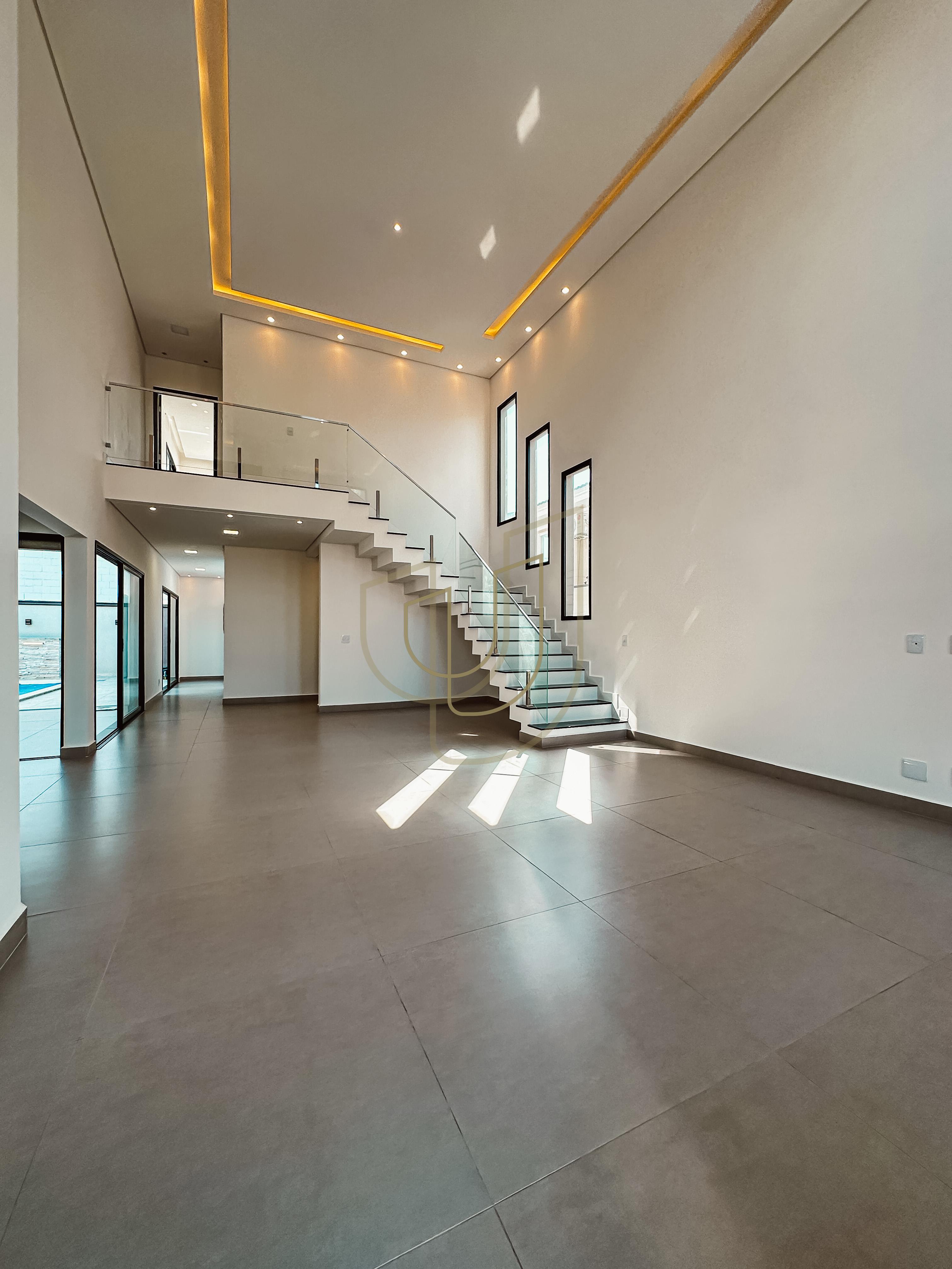 Sobrado sofisticado e moderno com 3 su&iacute;tes no Condom&iacute;nio Terras do Vale - Ca&ccedil;apava/SP  Caçapava - 