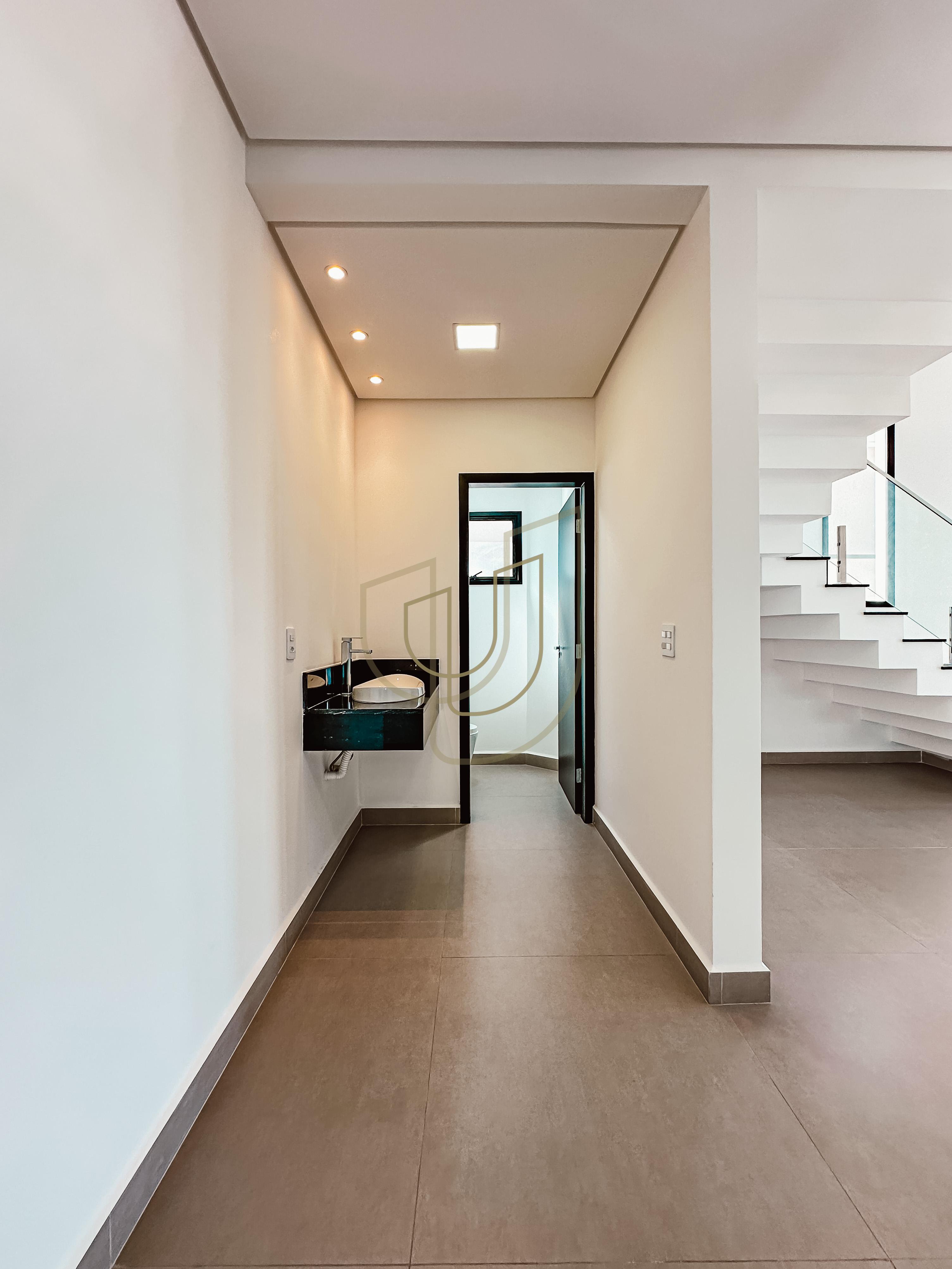 Sobrado sofisticado e moderno com 3 su&iacute;tes no Condom&iacute;nio Terras do Vale - Ca&ccedil;apava/SP  Caçapava - 