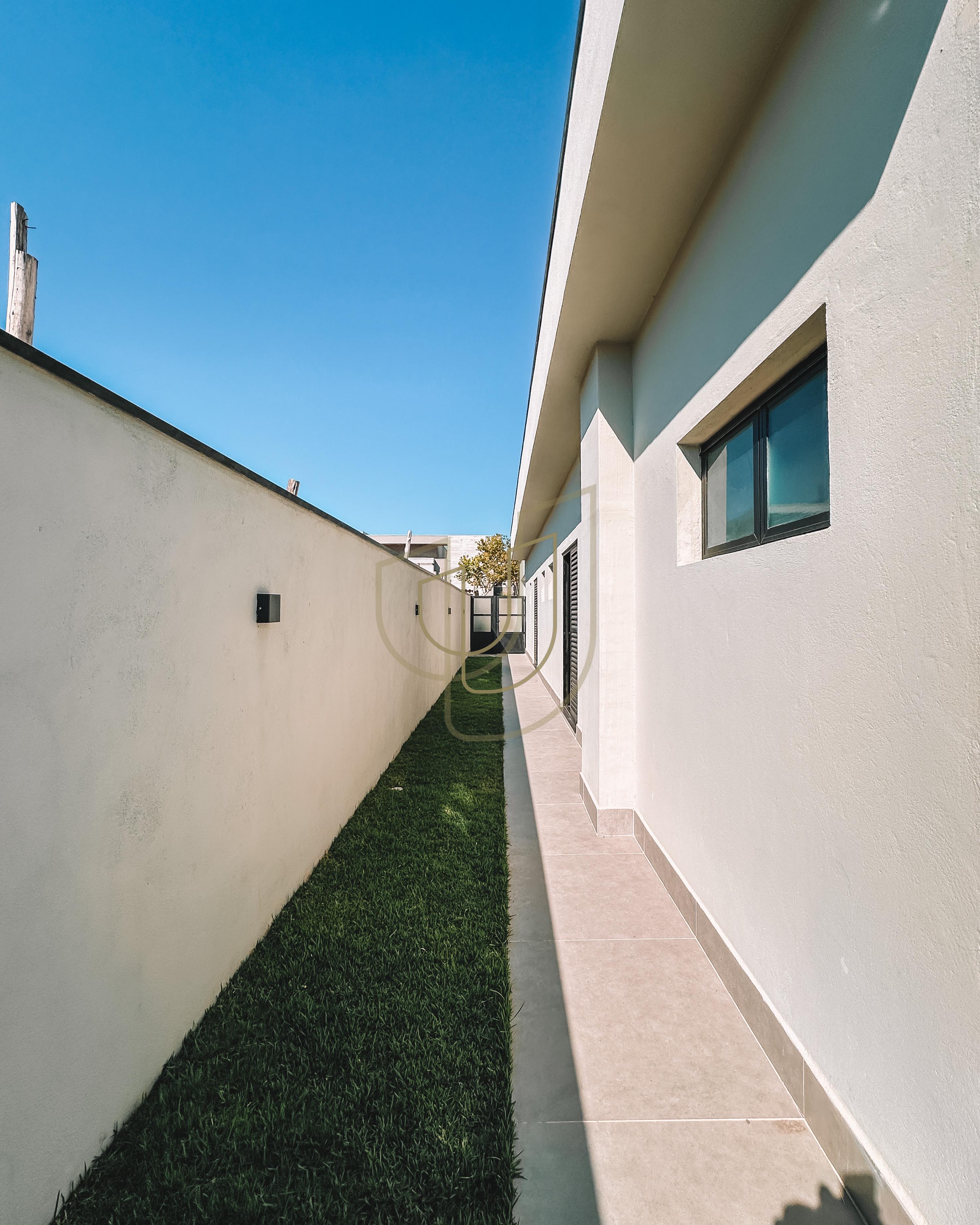 Casa T&eacute;rrea com 4 Su&iacute;tes no Colinas do Paratehy Norte - Urbanova - S&atilde;o Jos&eacute; dos Campos/SP  São José dos Campos - 