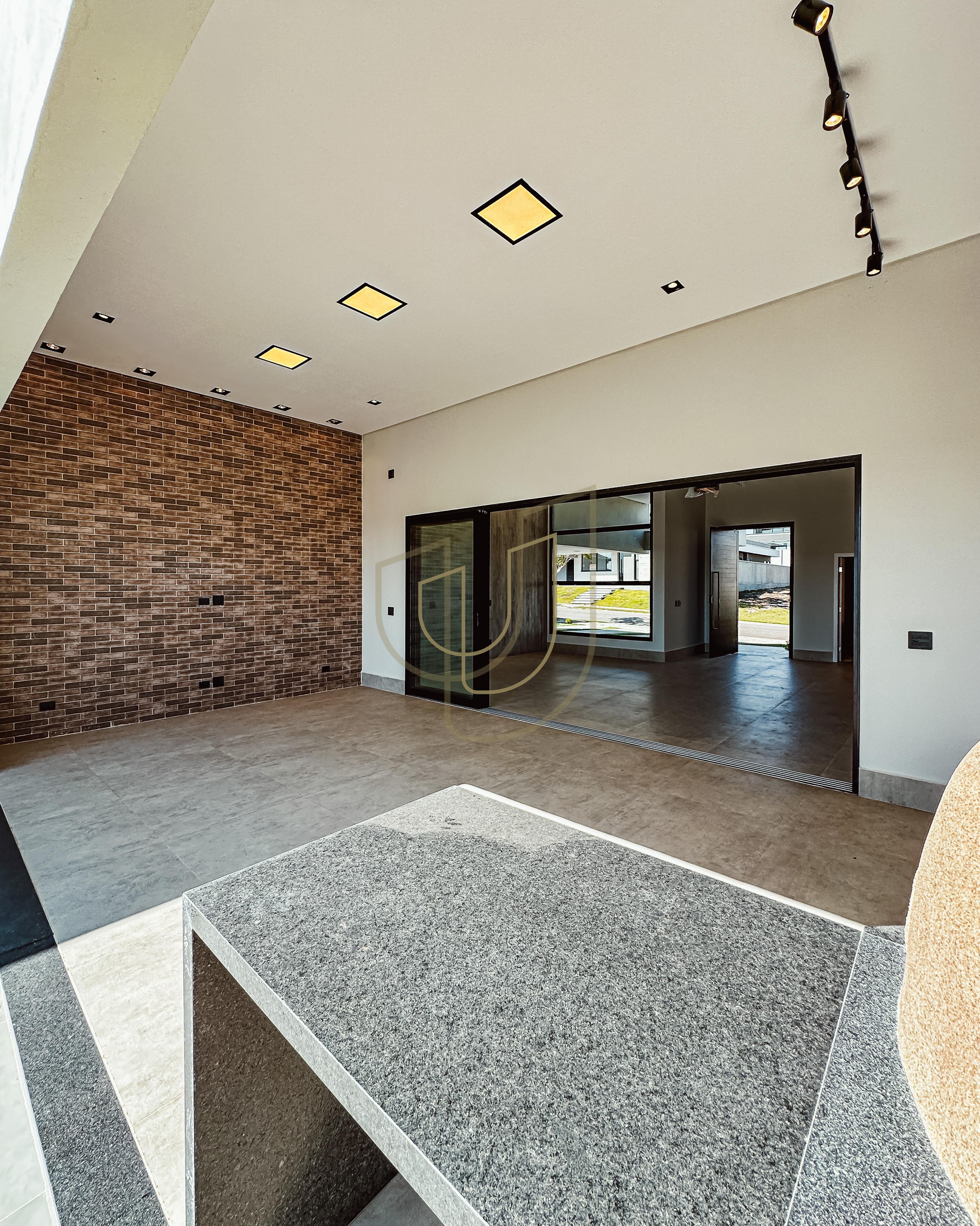 Casa T&eacute;rrea com 4 Su&iacute;tes no Colinas do Paratehy Norte - Urbanova - S&atilde;o Jos&eacute; dos Campos/SP  São José dos Campos - 