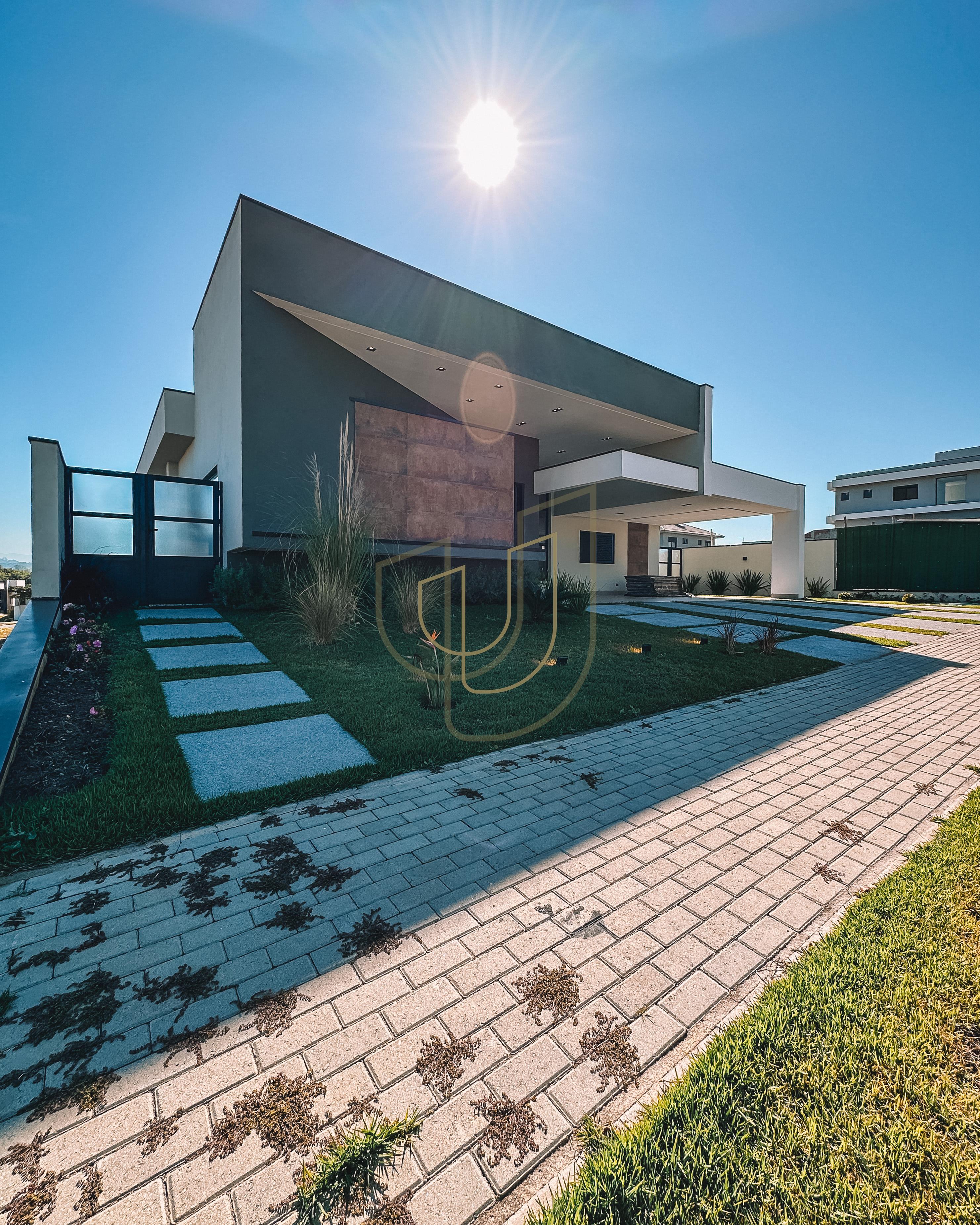 Casa T&eacute;rrea com 4 Su&iacute;tes no Colinas do Paratehy Norte - Urbanova - S&atilde;o Jos&eacute; dos Campos/SP  São José dos Campos - 