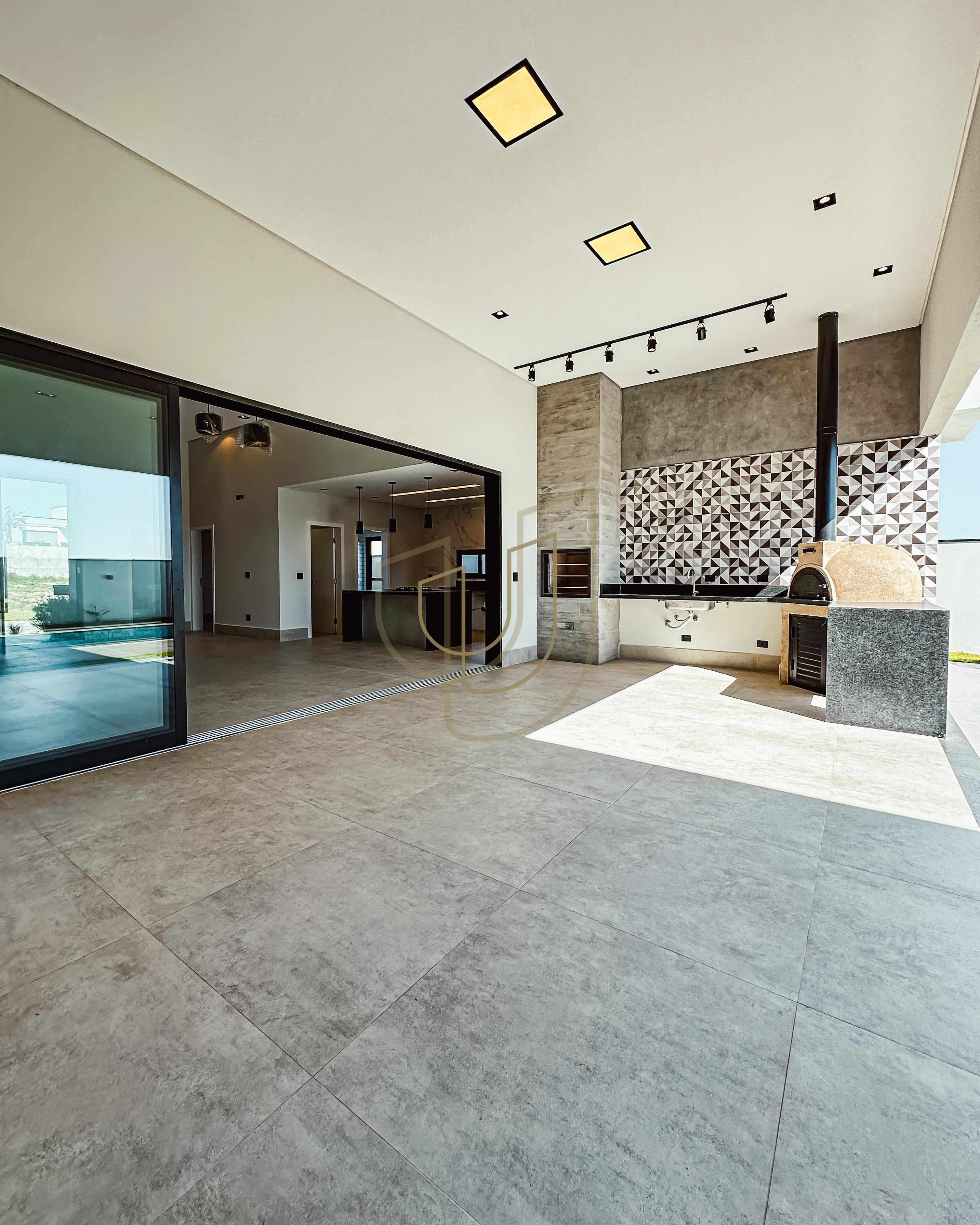 Casa T&eacute;rrea com 4 Su&iacute;tes no Colinas do Paratehy Norte - Urbanova - S&atilde;o Jos&eacute; dos Campos/SP  São José dos Campos - 