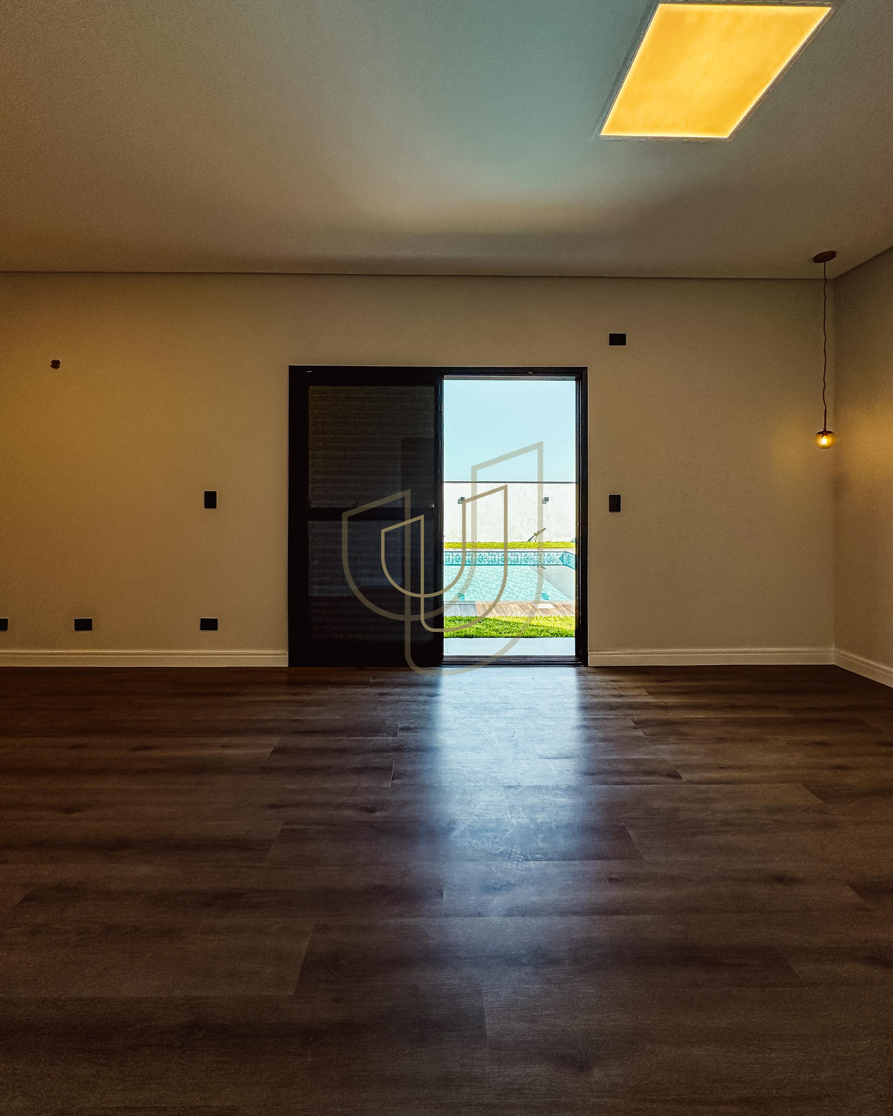 Casa T&eacute;rrea com 4 Su&iacute;tes no Colinas do Paratehy Norte - Urbanova - S&atilde;o Jos&eacute; dos Campos/SP  São José dos Campos - 