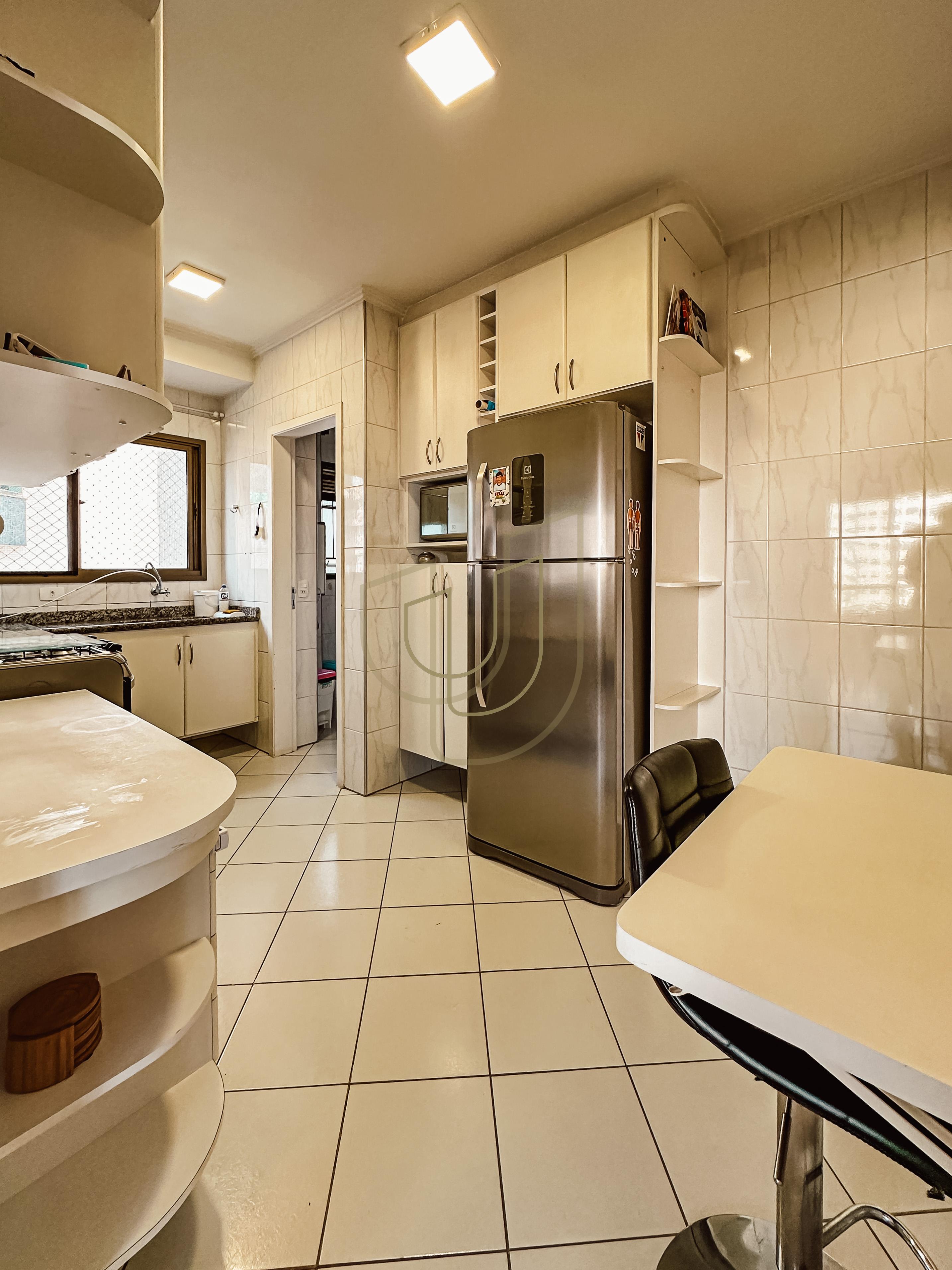 Apartamento com 3 Dormit&oacute;rios a venda no Edif&iacute;cio Villa D'Aldeia - Vila Adyana  São José dos Campos - 