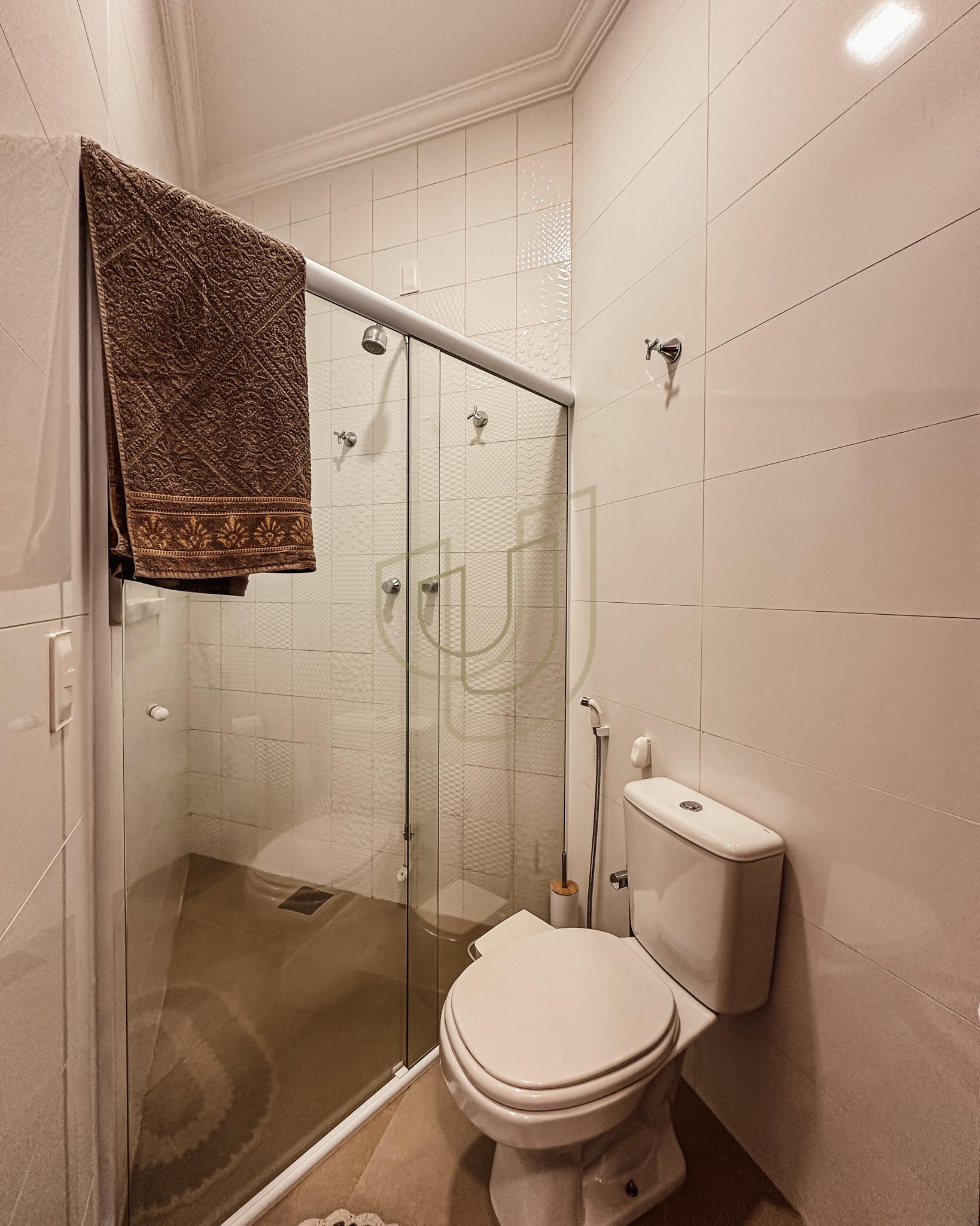 Sobrado sofisticado e com 4 su&iacute;tes em no Recanto Santa B&aacute;rbara - Jambeiro/SP  JAMBEIRO - 