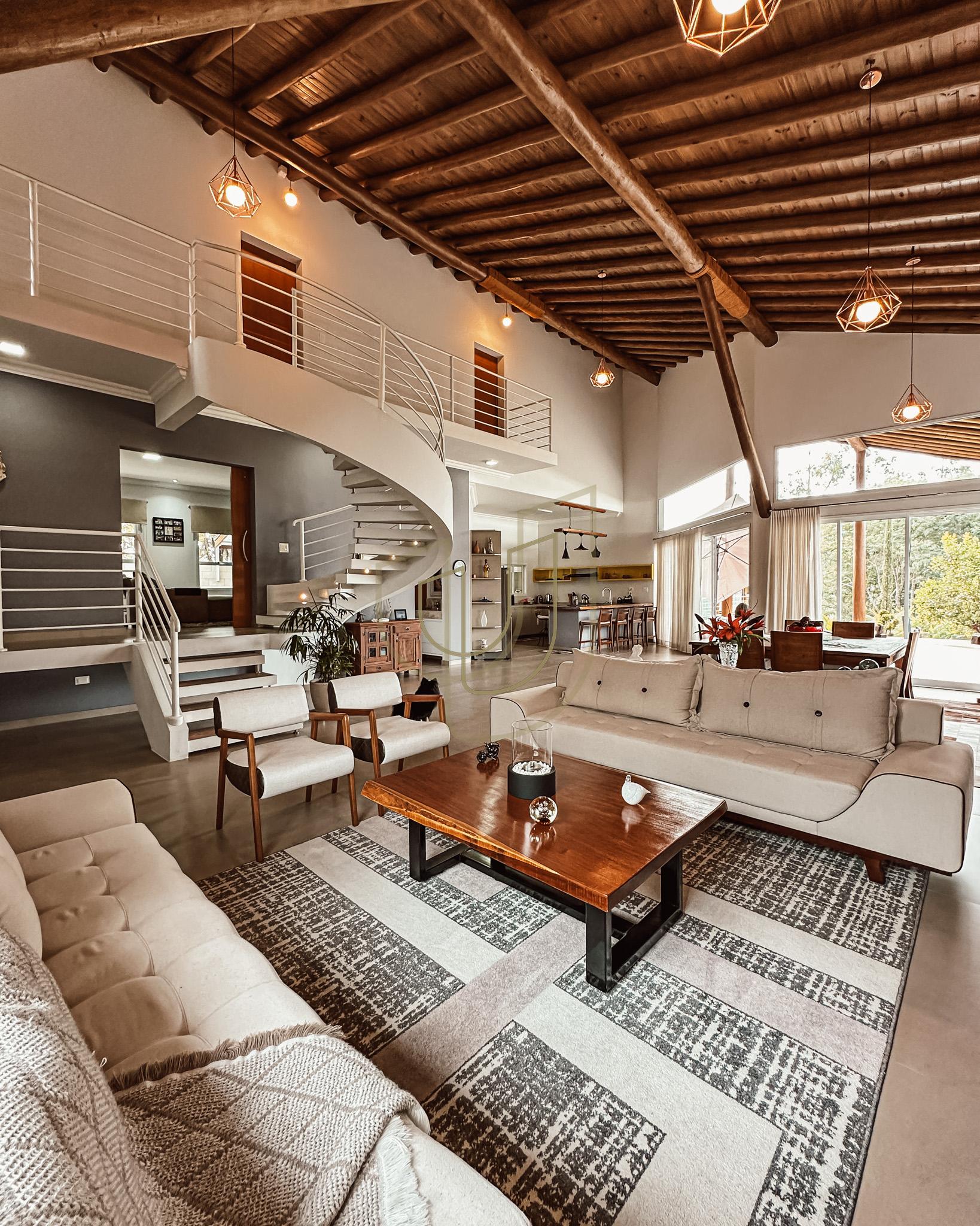 Sobrado sofisticado e com 4 su&iacute;tes em no Recanto Santa B&aacute;rbara - Jambeiro/SP  JAMBEIRO - 