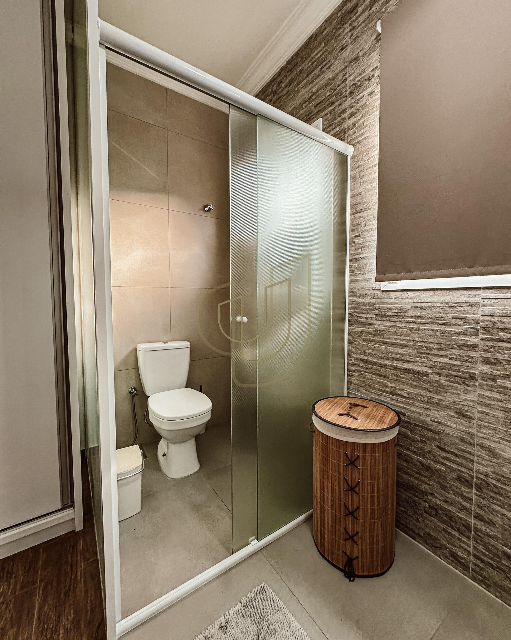 Sobrado sofisticado e com 4 su&iacute;tes em no Recanto Santa B&aacute;rbara - Jambeiro/SP  JAMBEIRO - 