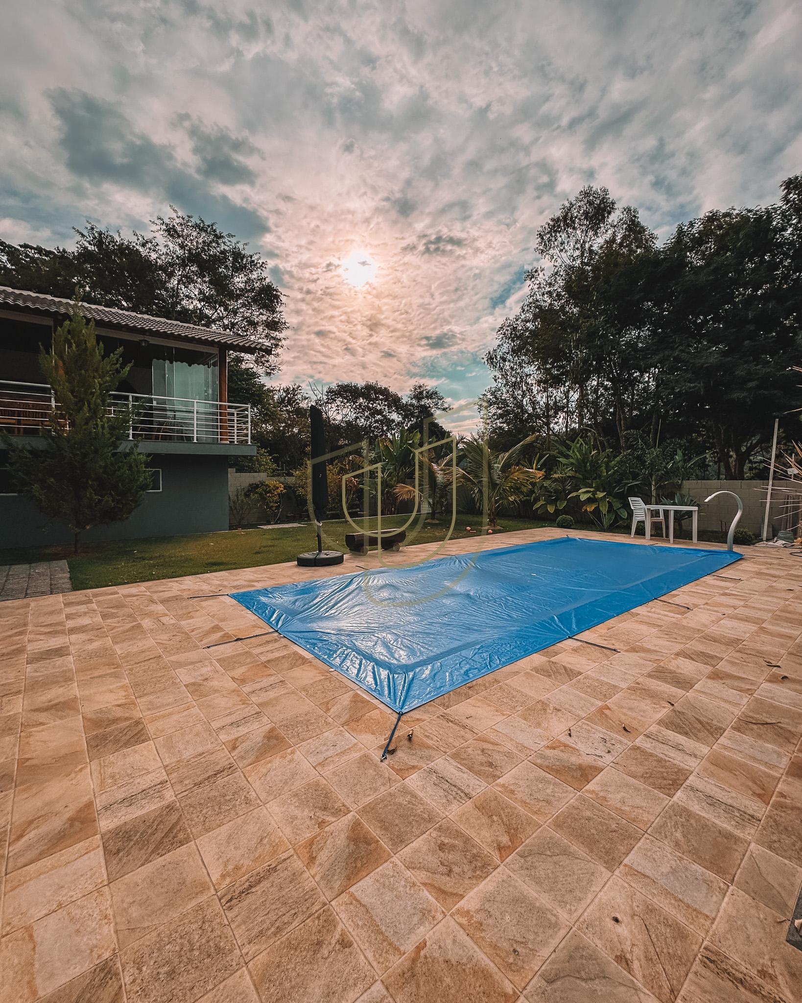 Sobrado sofisticado e com 4 su&iacute;tes em no Recanto Santa B&aacute;rbara - Jambeiro/SP  JAMBEIRO - 