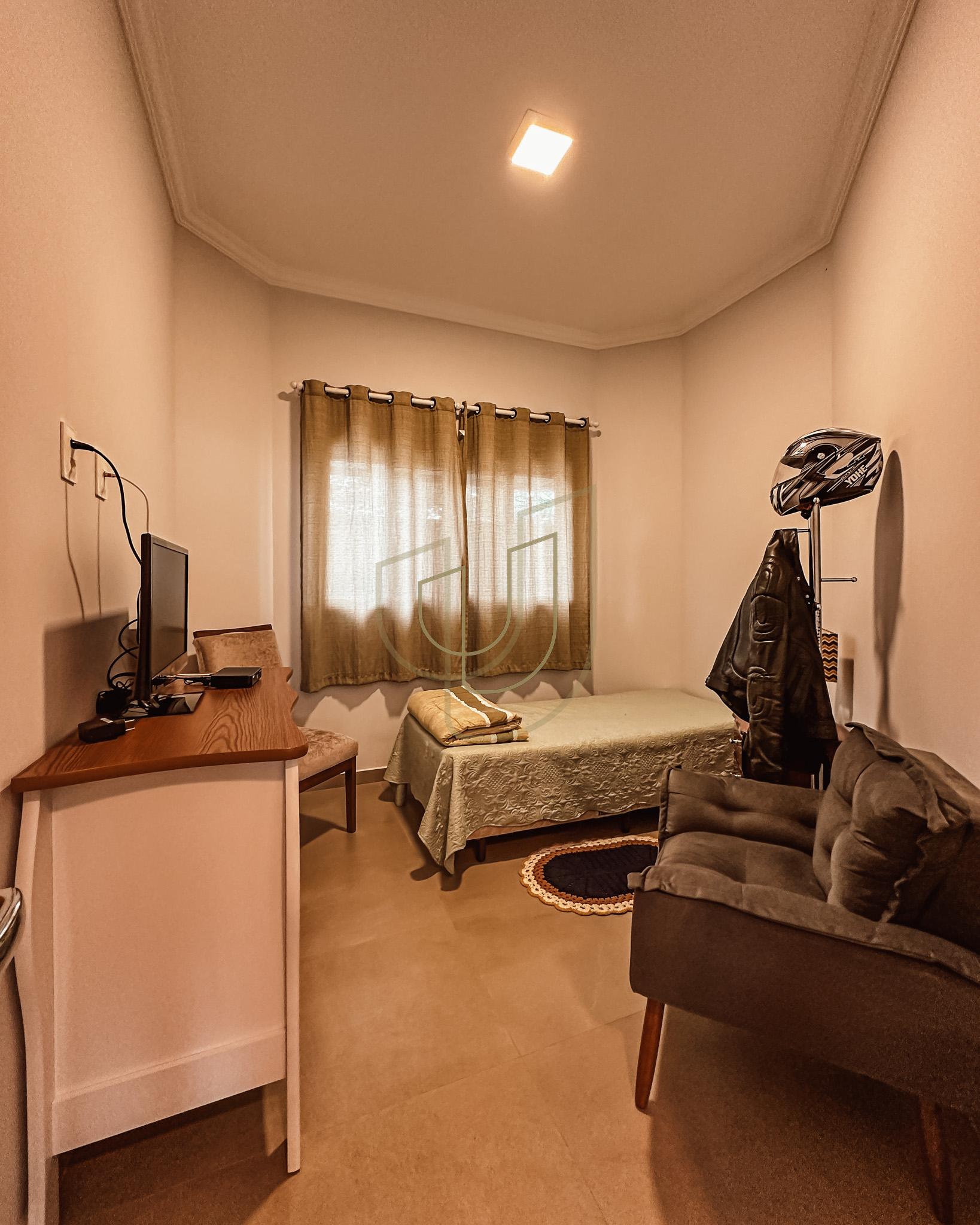 Sobrado sofisticado e com 4 su&iacute;tes em no Recanto Santa B&aacute;rbara - Jambeiro/SP  JAMBEIRO - 