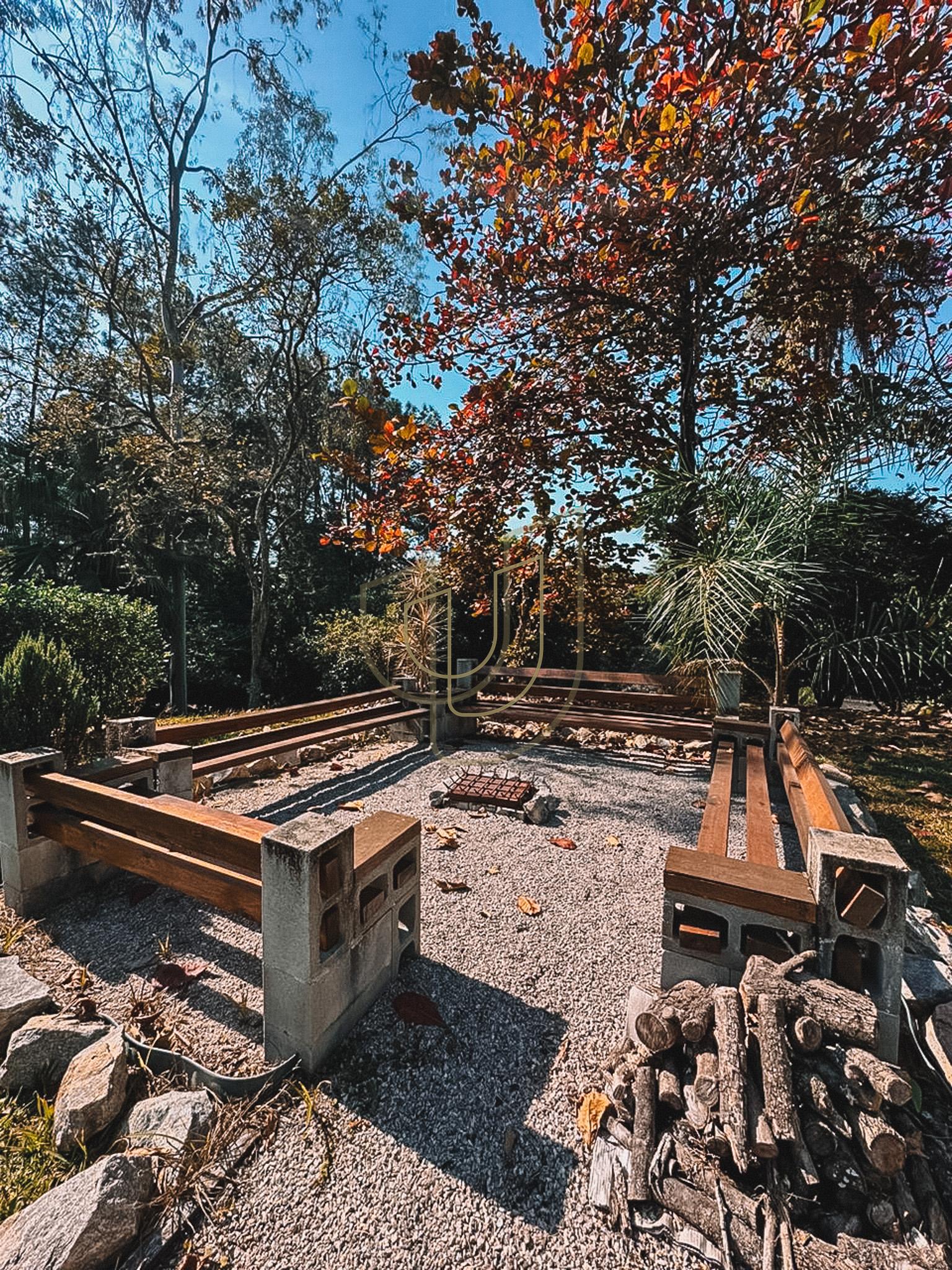 Mans&atilde;o de luxo com projeto exuberante no Quinta das Flores - S&atilde;o Jos&eacute; dos Campos/SP  São José dos Campos - 