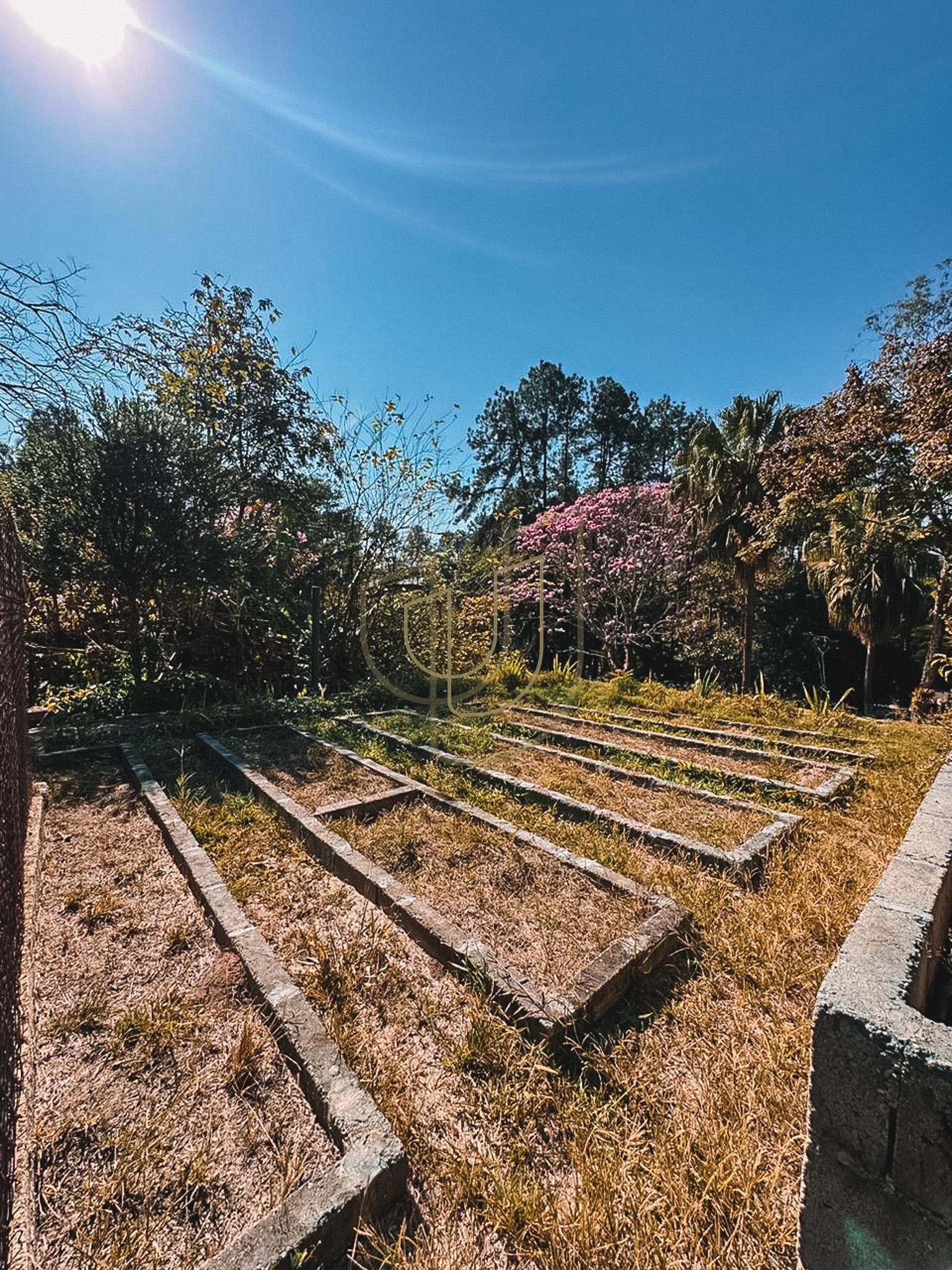 Mans&atilde;o de luxo com projeto exuberante no Quinta das Flores - S&atilde;o Jos&eacute; dos Campos/SP  São José dos Campos - 