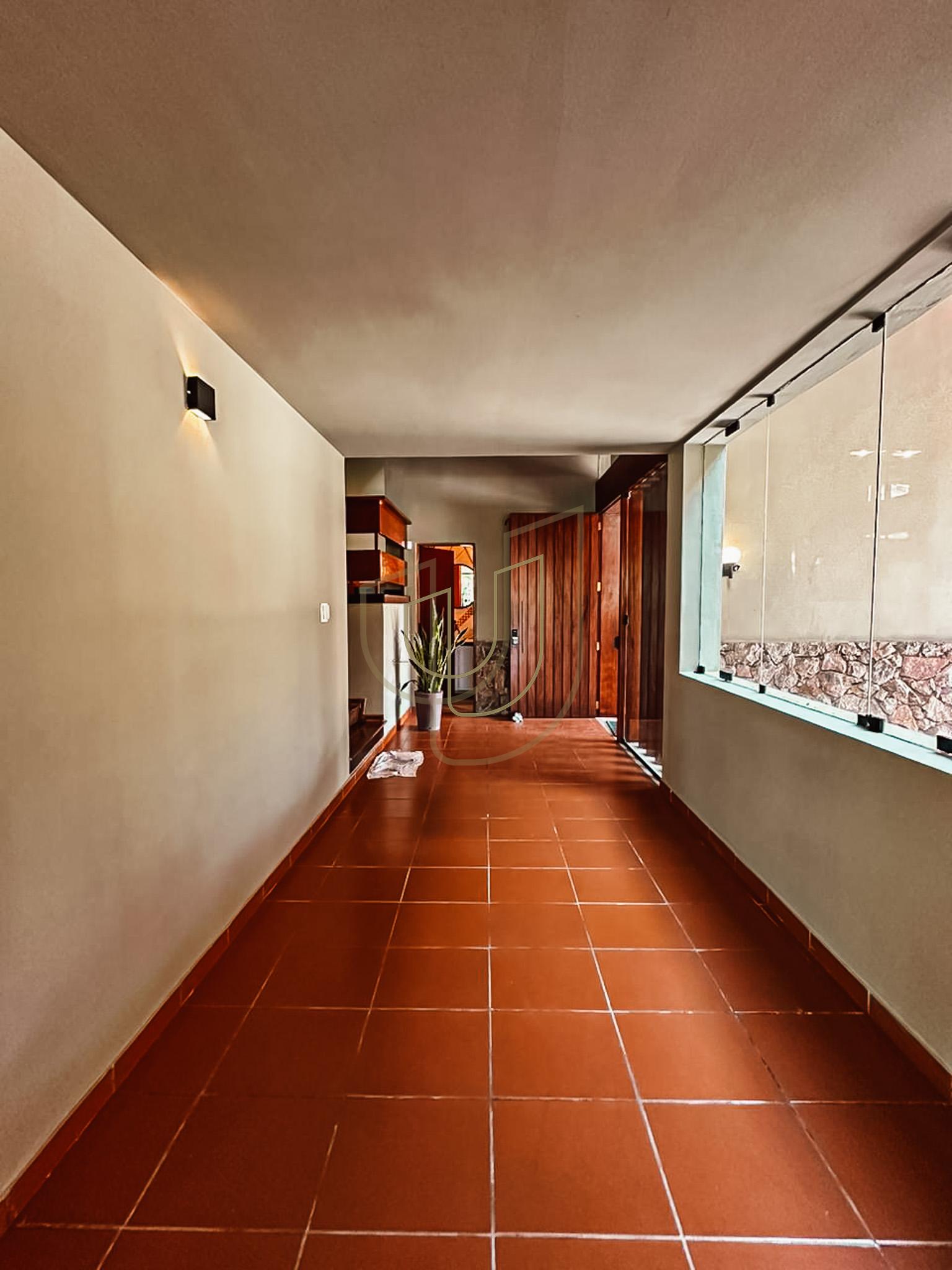 Mans&atilde;o de luxo com projeto exuberante no Quinta das Flores - S&atilde;o Jos&eacute; dos Campos/SP  São José dos Campos - 