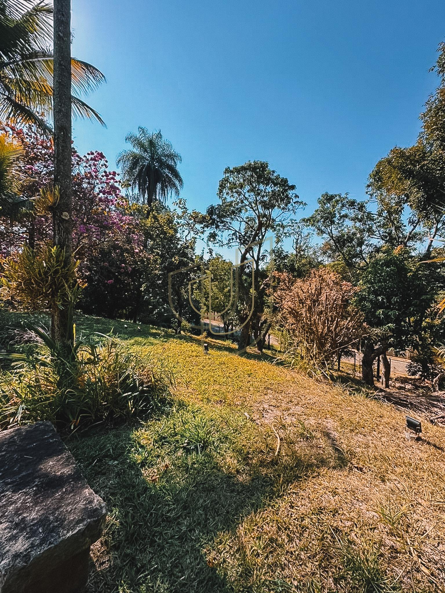 Mans&atilde;o de luxo com projeto exuberante no Quinta das Flores - S&atilde;o Jos&eacute; dos Campos/SP  São José dos Campos - 