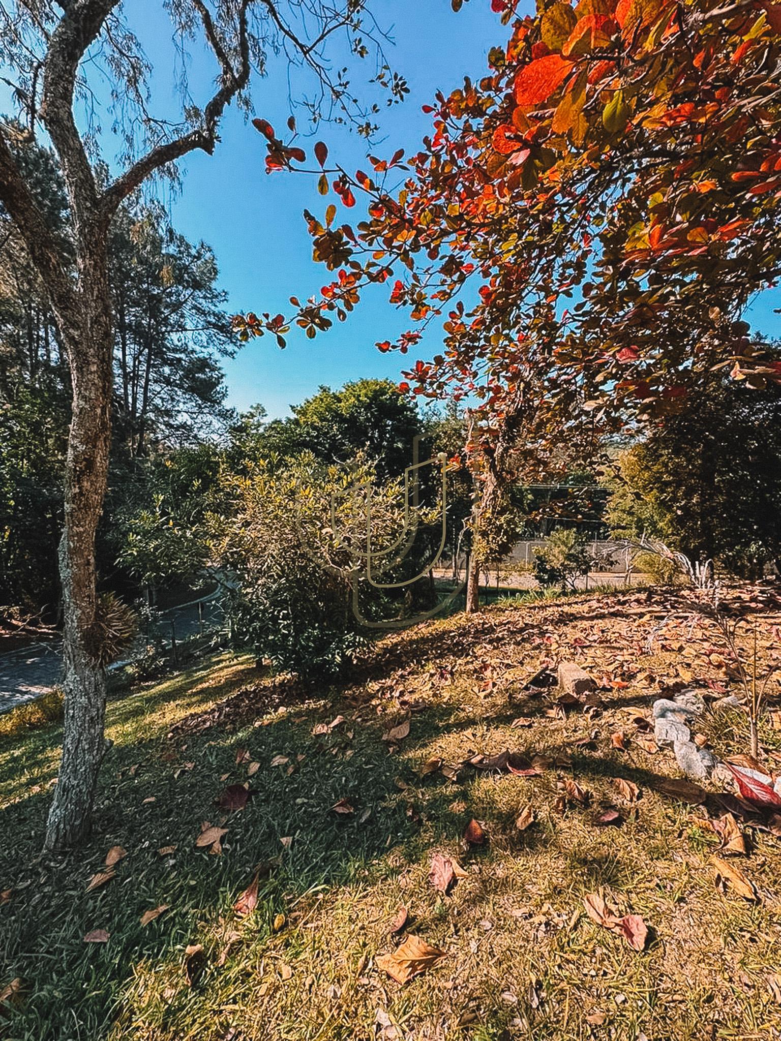 Mans&atilde;o de luxo com projeto exuberante no Quinta das Flores - S&atilde;o Jos&eacute; dos Campos/SP  São José dos Campos - 