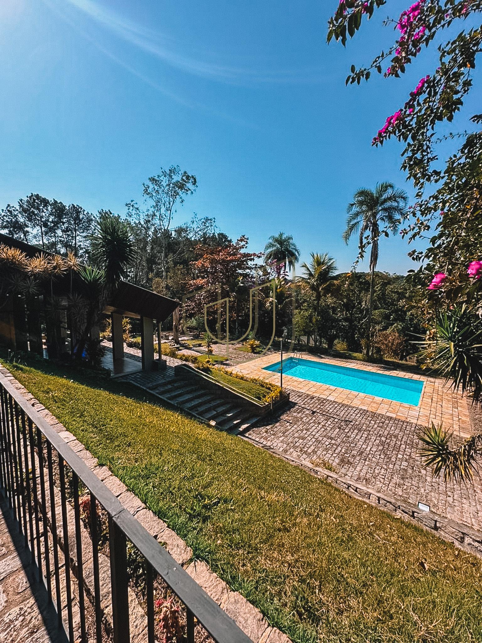 Mans&atilde;o de luxo com projeto exuberante no Quinta das Flores - S&atilde;o Jos&eacute; dos Campos/SP  São José dos Campos - 