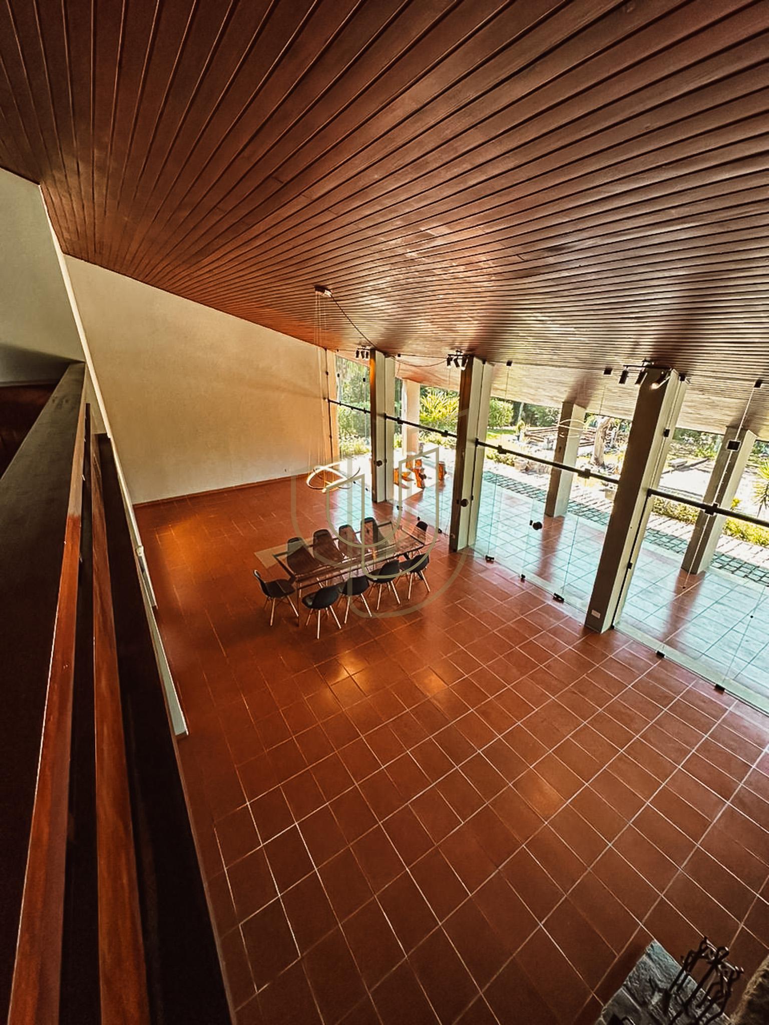 Mans&atilde;o de luxo com projeto exuberante no Quinta das Flores - S&atilde;o Jos&eacute; dos Campos/SP  São José dos Campos - 