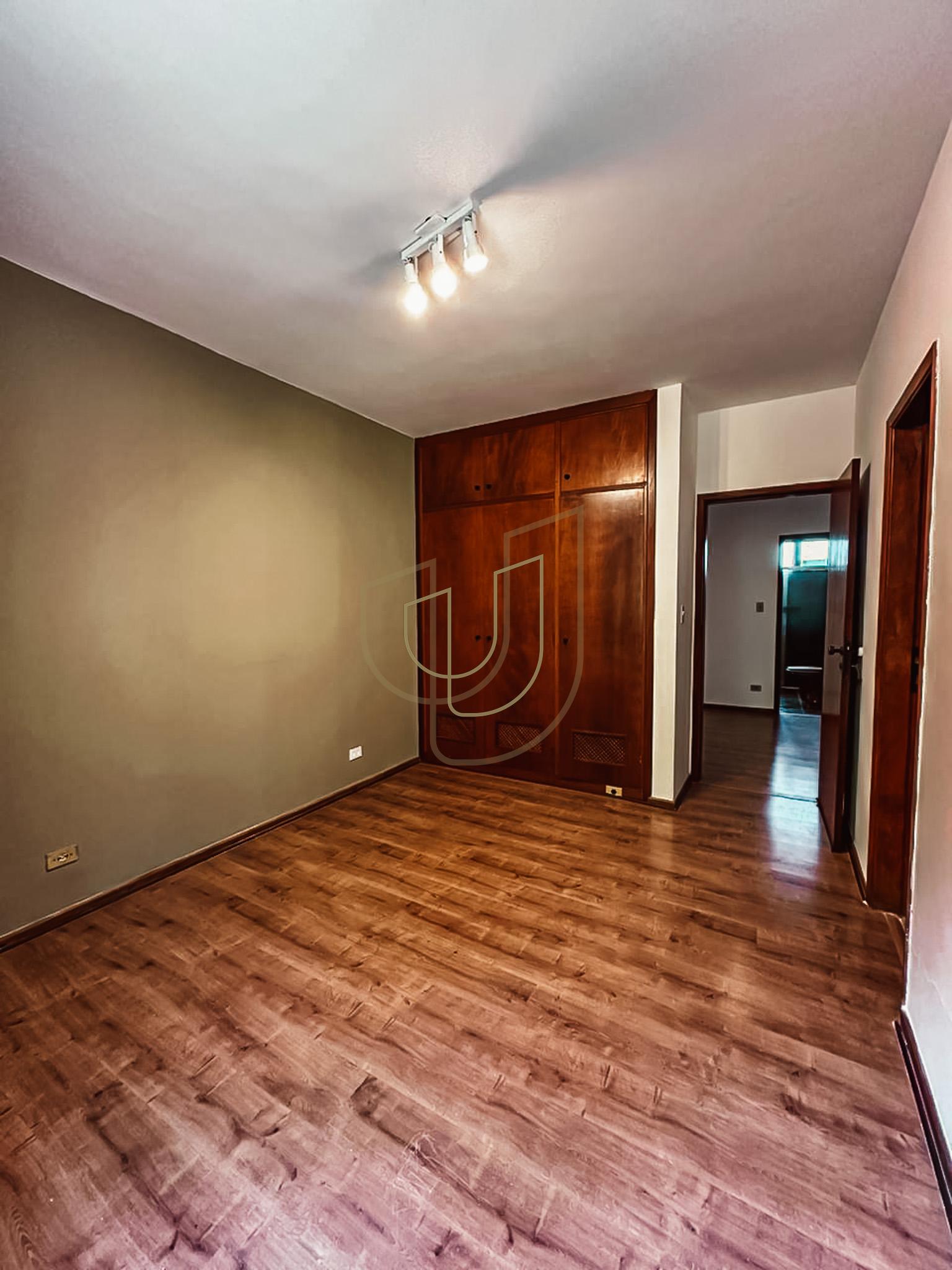 Mans&atilde;o de luxo com projeto exuberante no Quinta das Flores - S&atilde;o Jos&eacute; dos Campos/SP  São José dos Campos - 