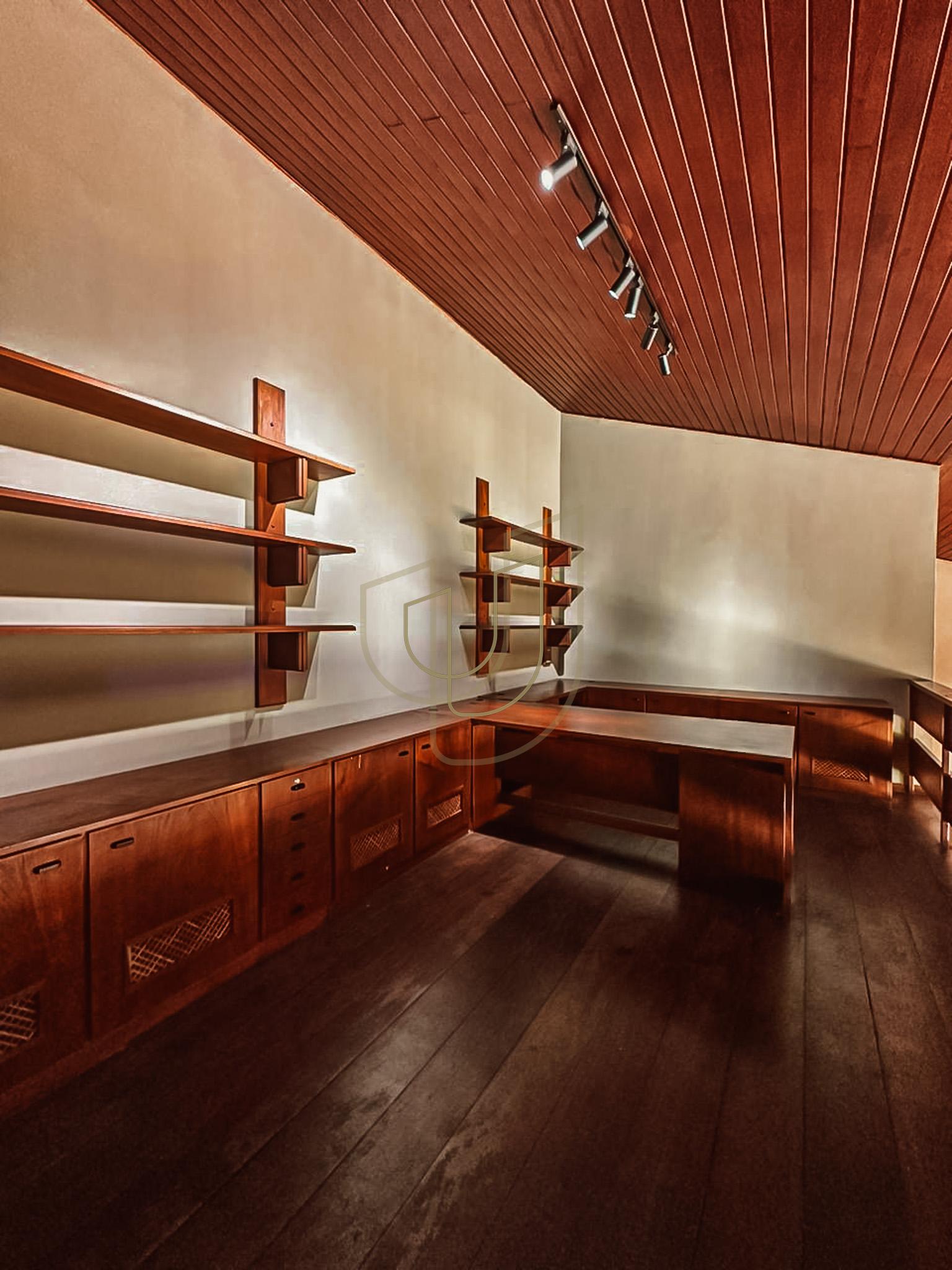 Mans&atilde;o de luxo com projeto exuberante no Quinta das Flores - S&atilde;o Jos&eacute; dos Campos/SP  São José dos Campos - 