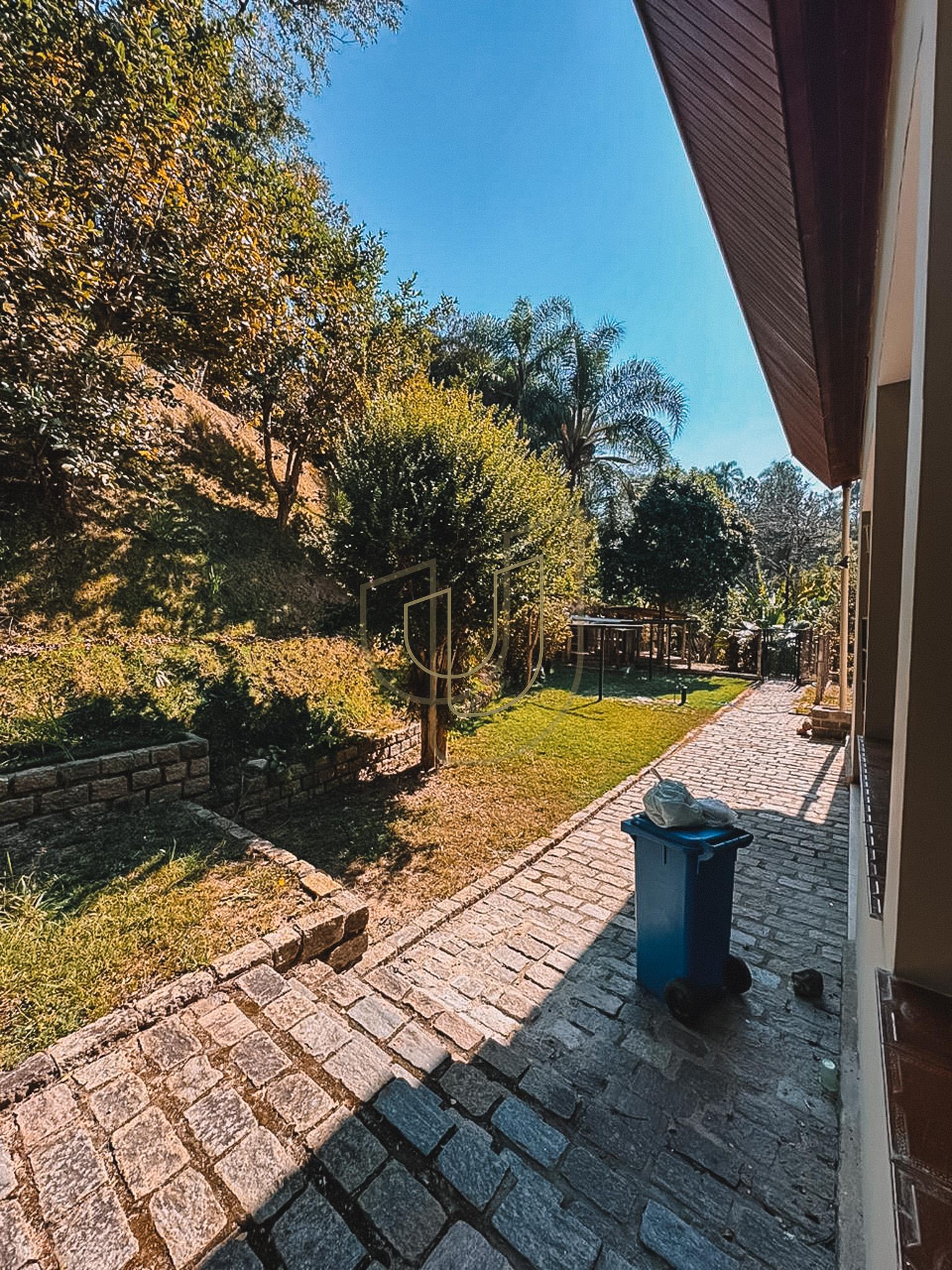 Mans&atilde;o de luxo com projeto exuberante no Quinta das Flores - S&atilde;o Jos&eacute; dos Campos/SP  São José dos Campos - 