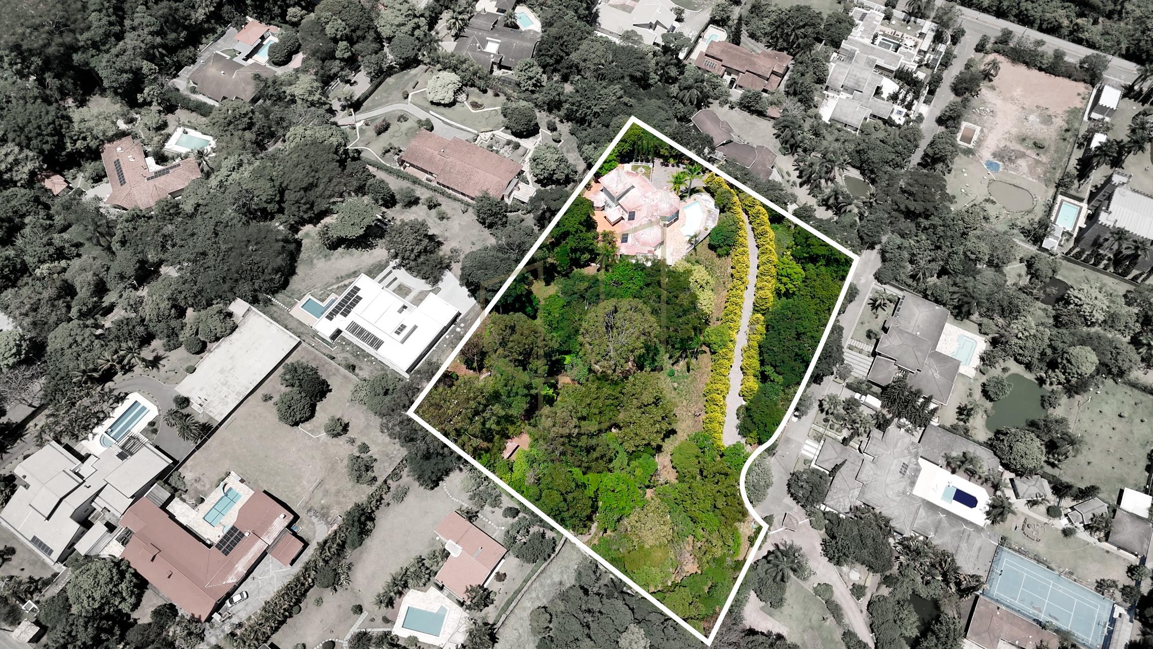 Terreno com 9780m&sup2; no Quinta das Flores  Bosque dos Eucaliptos - S&atilde;o Jos&eacute; dos Campos/SP  São José dos Campos - 