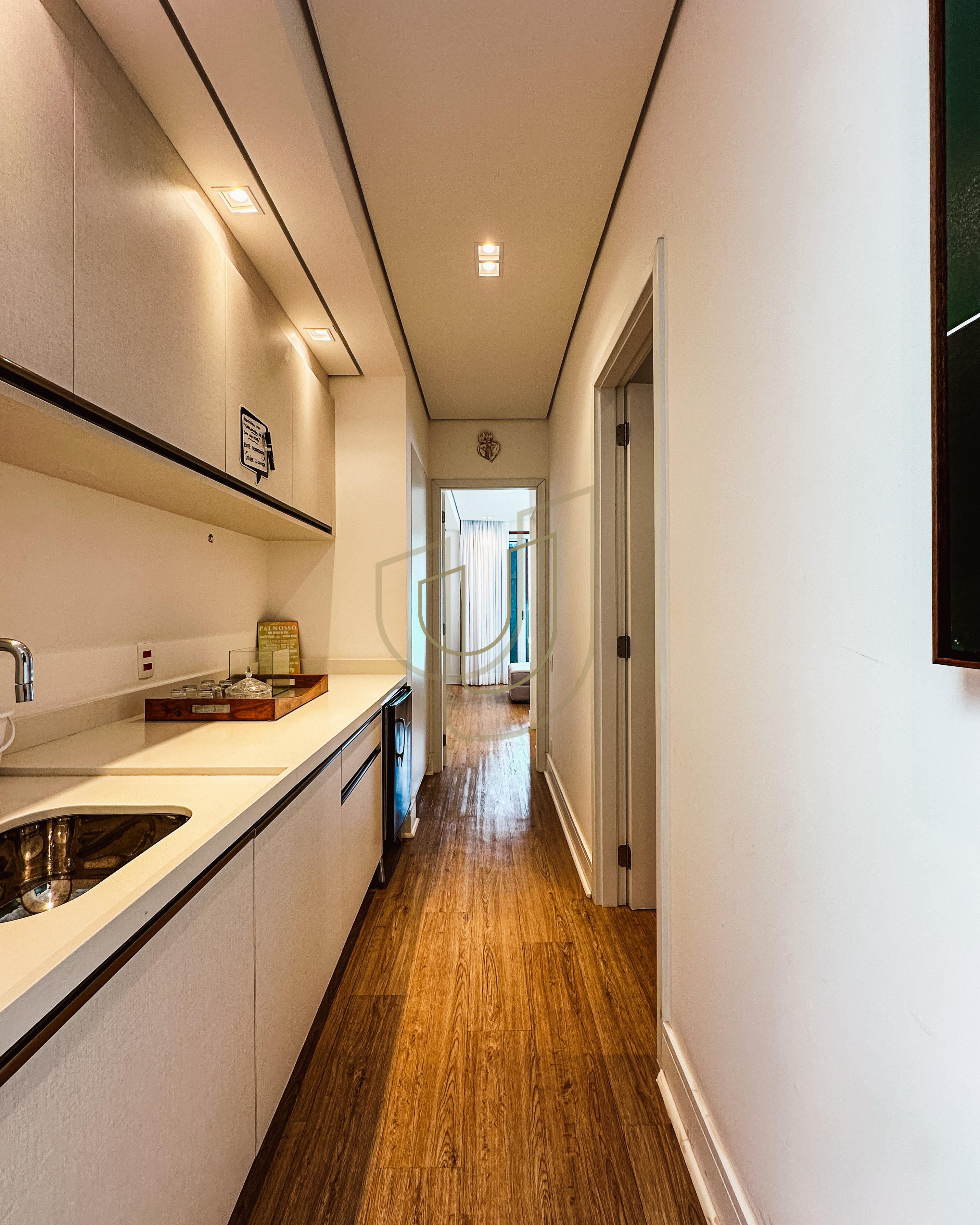 Sobrado sofisticado e P&eacute; na Areia com 5 su&iacute;tes na Praia de Camburi - S&atilde;o Sebasti&atilde;o/SP  São Sebastião - 