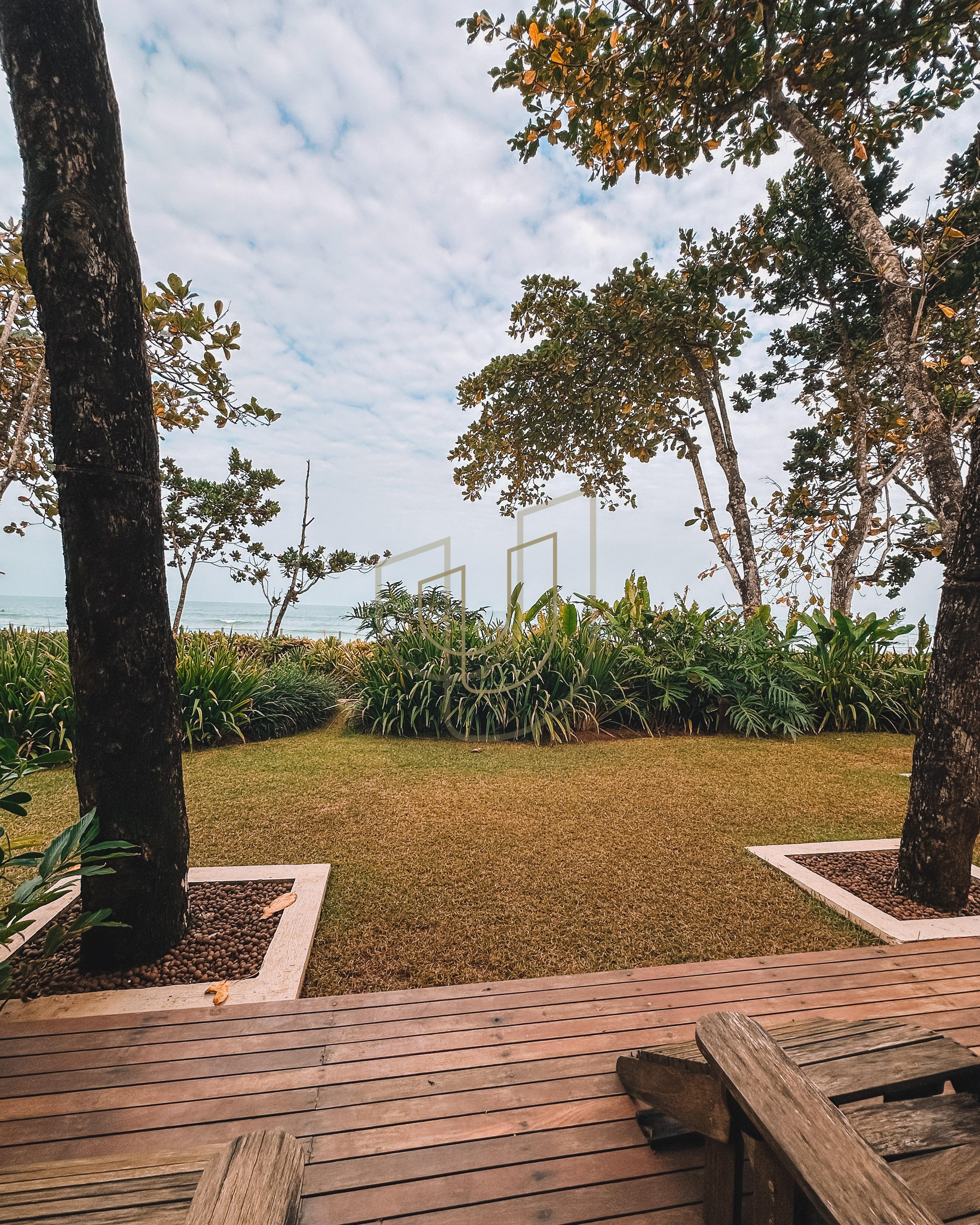 Sobrado sofisticado e P&eacute; na Areia com 5 su&iacute;tes na Praia de Camburi - S&atilde;o Sebasti&atilde;o/SP  São Sebastião - 
