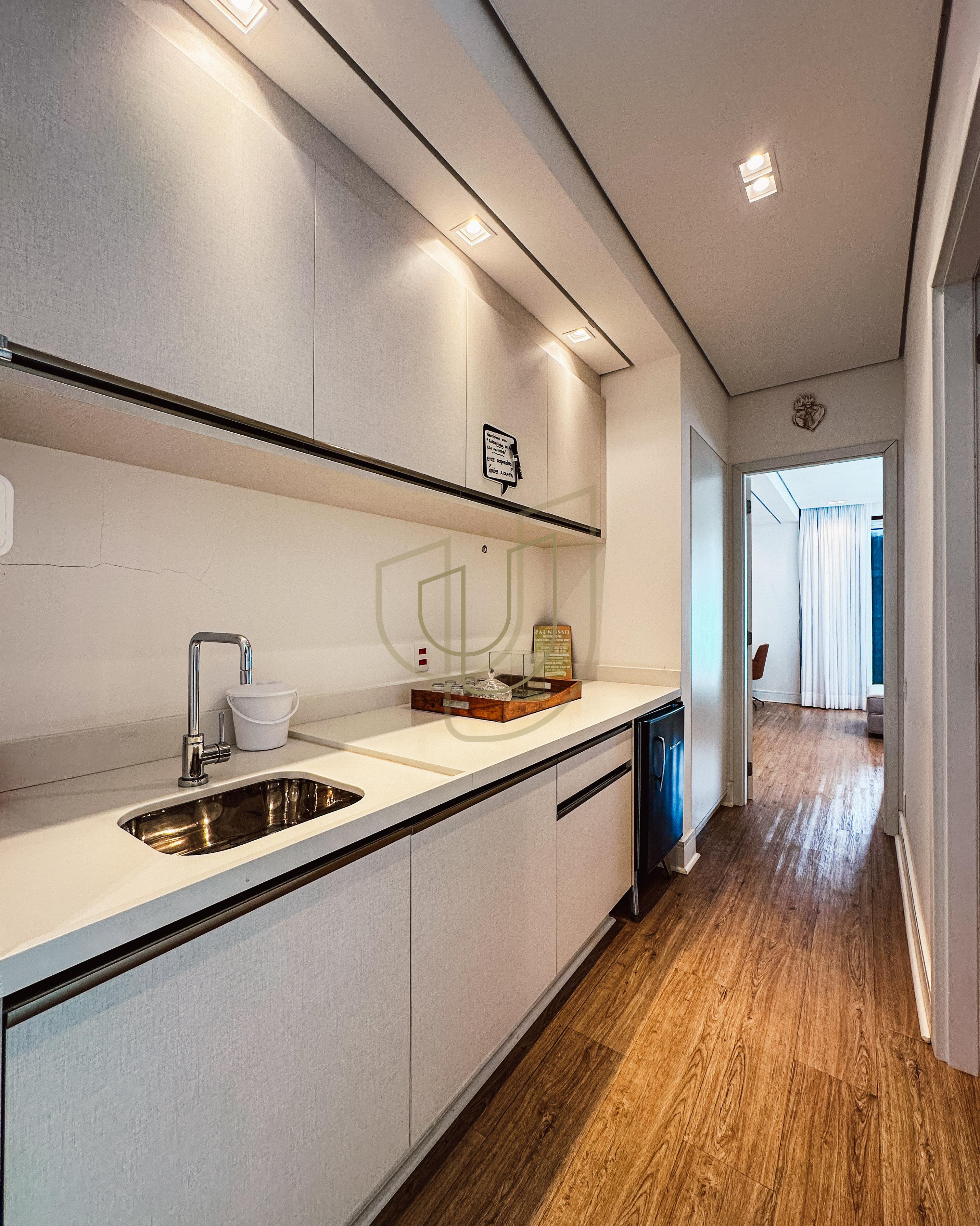 Sobrado sofisticado e P&eacute; na Areia com 5 su&iacute;tes na Praia de Camburi - S&atilde;o Sebasti&atilde;o/SP  São Sebastião - 