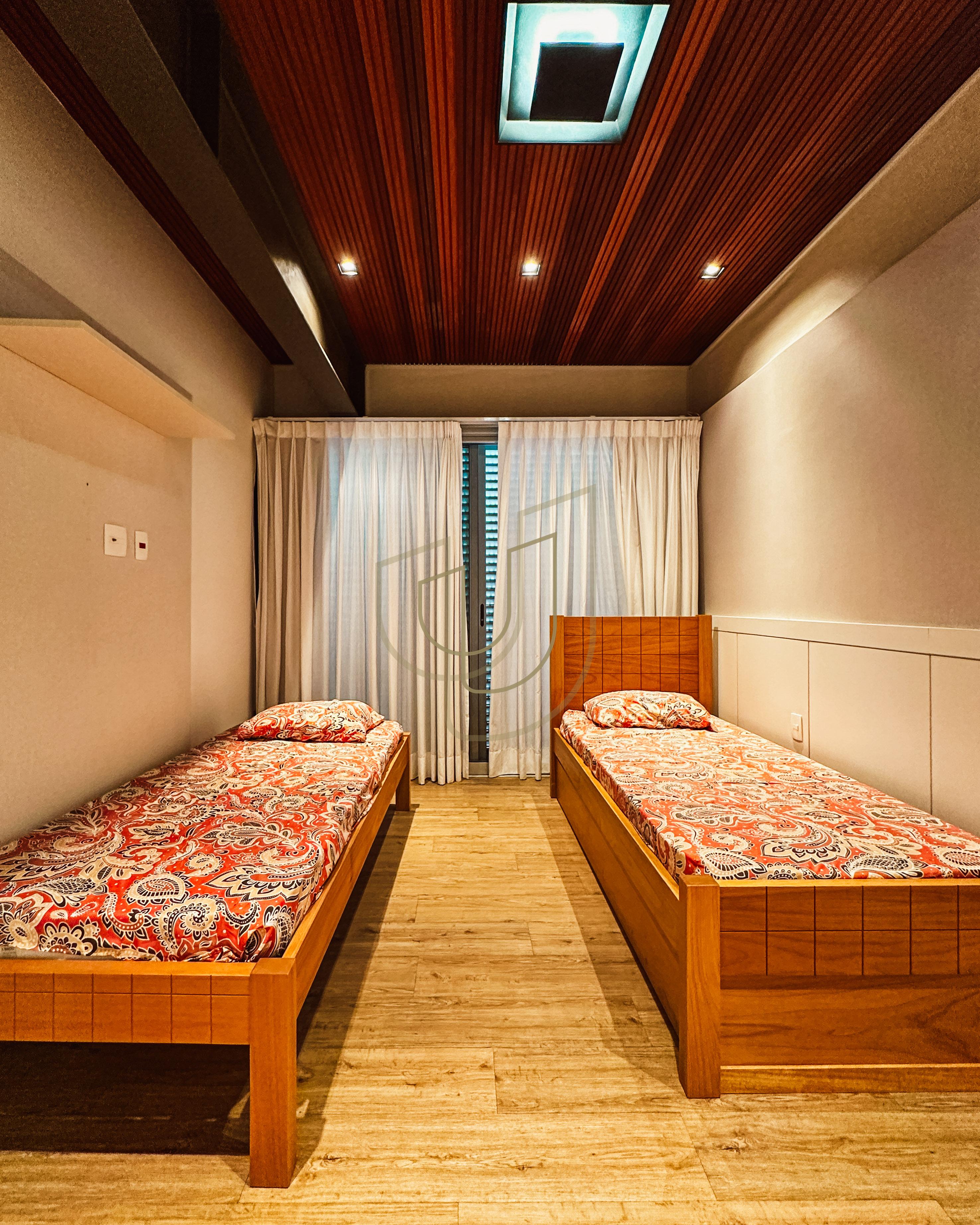 Sobrado sofisticado e P&eacute; na Areia com 5 su&iacute;tes na Praia de Camburi - S&atilde;o Sebasti&atilde;o/SP  São Sebastião - 