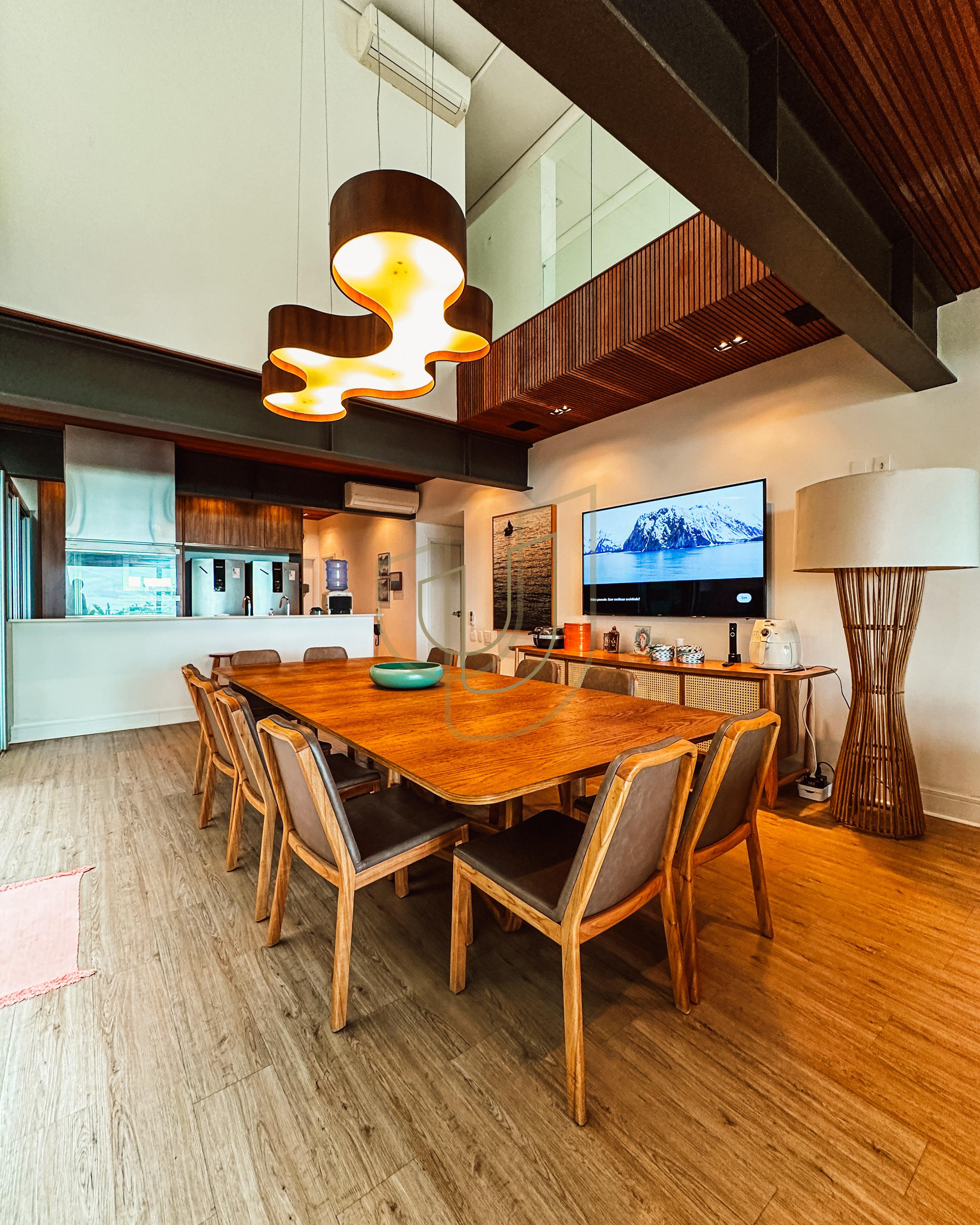 Sobrado sofisticado e P&eacute; na Areia com 5 su&iacute;tes na Praia de Camburi - S&atilde;o Sebasti&atilde;o/SP  São Sebastião - 