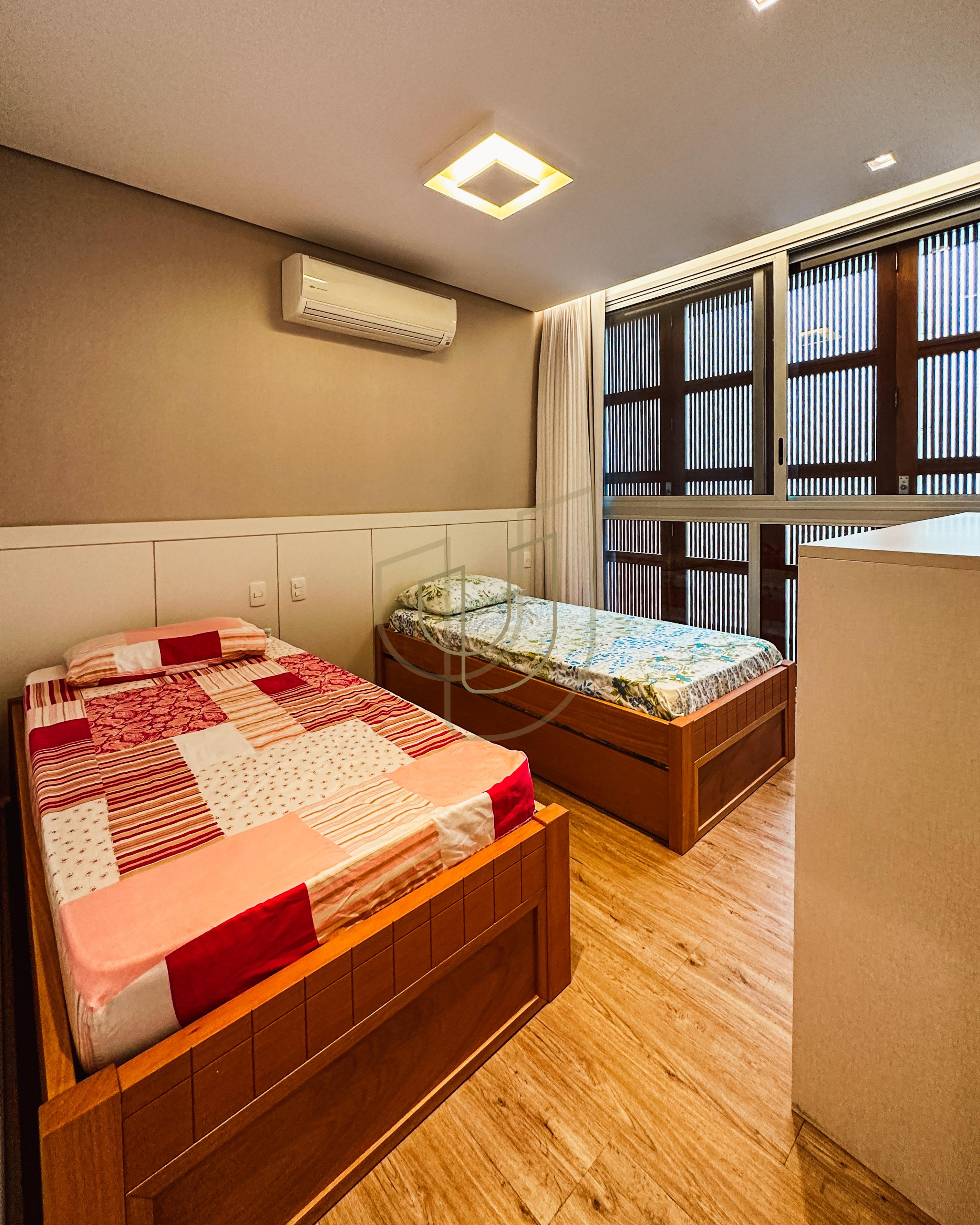 Sobrado sofisticado e P&eacute; na Areia com 5 su&iacute;tes na Praia de Camburi - S&atilde;o Sebasti&atilde;o/SP  São Sebastião - 