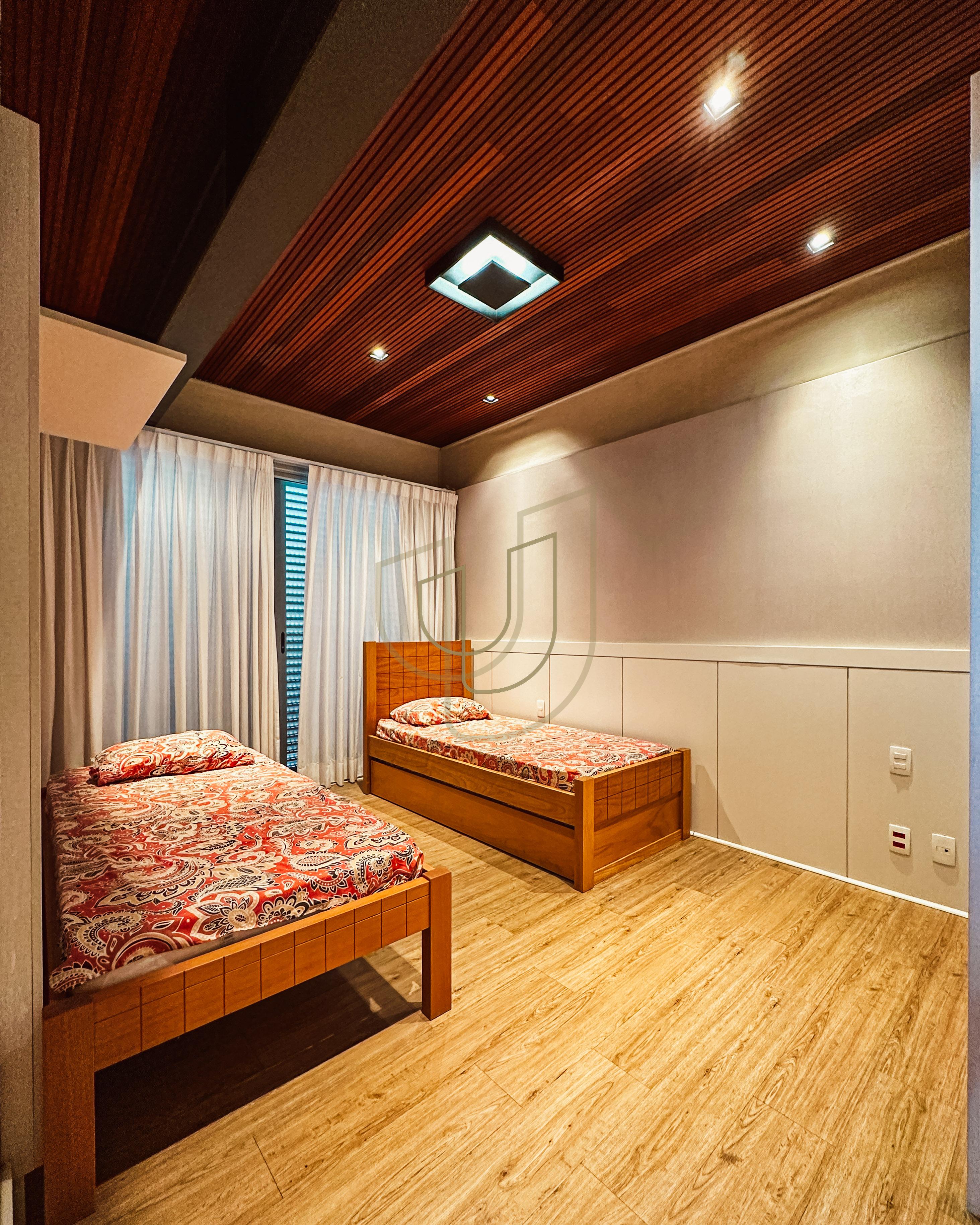 Sobrado sofisticado e P&eacute; na Areia com 5 su&iacute;tes na Praia de Camburi - S&atilde;o Sebasti&atilde;o/SP  São Sebastião - 