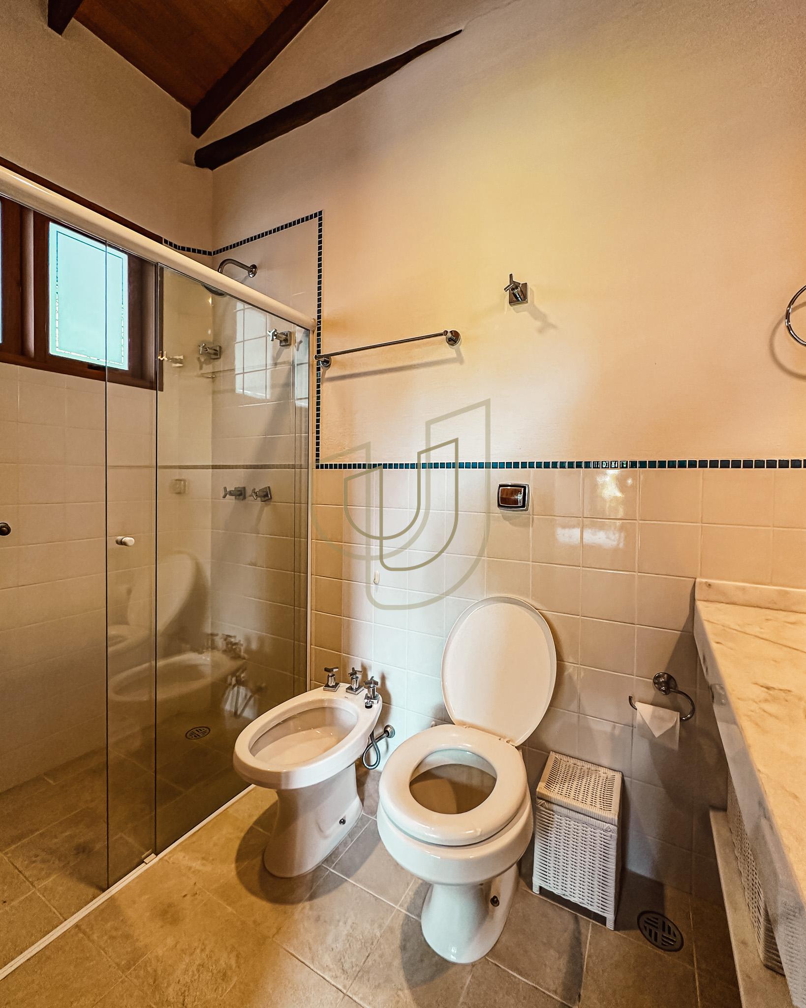 Sobrado Cl&aacute;ssico com 6 su&iacute;tes na Praia da Baleia - S&atilde;o Sebasti&atilde;o/SP  São Sebastião - 