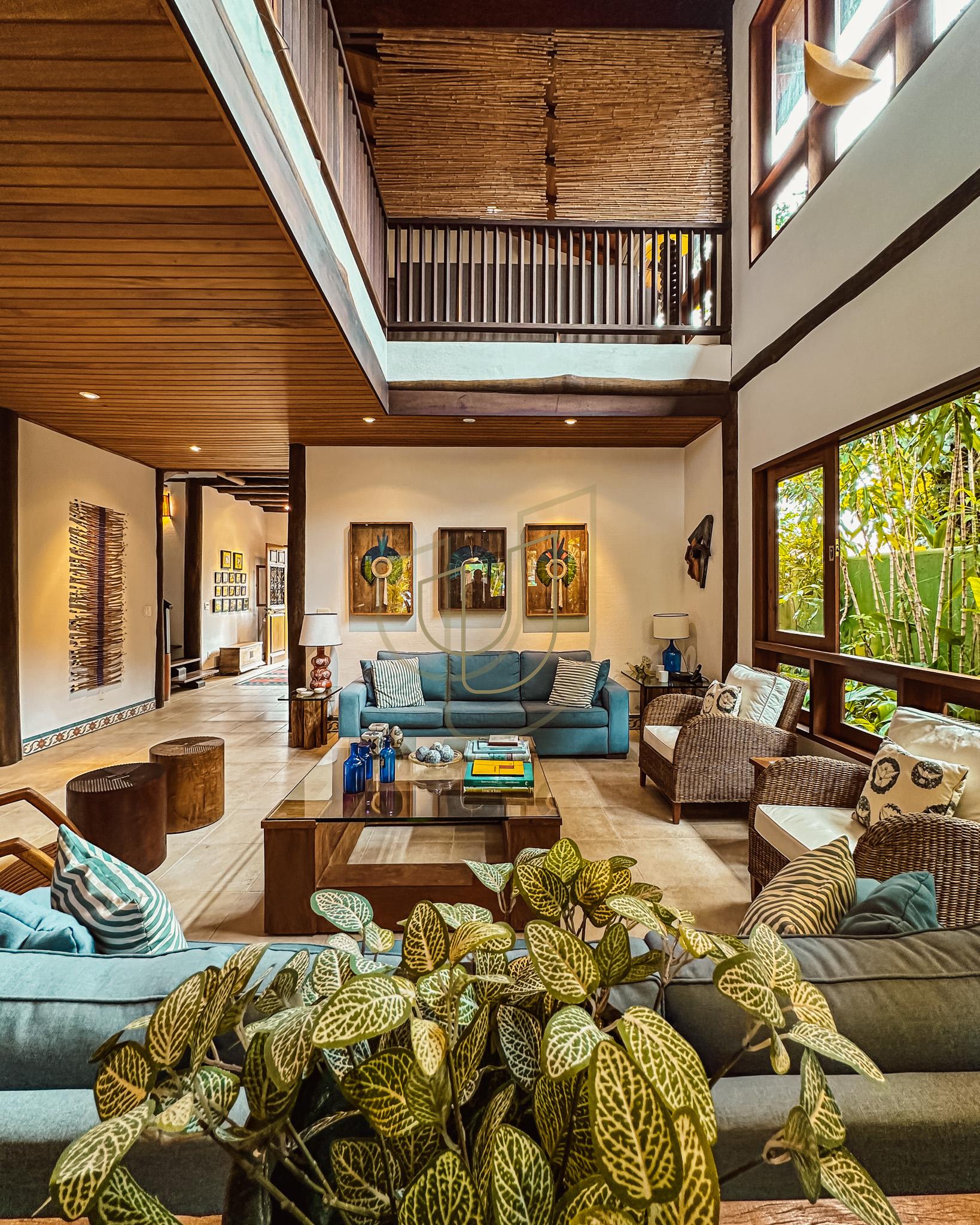 Sobrado Cl&aacute;ssico com 6 su&iacute;tes na Praia da Baleia - S&atilde;o Sebasti&atilde;o/SP  São Sebastião - 