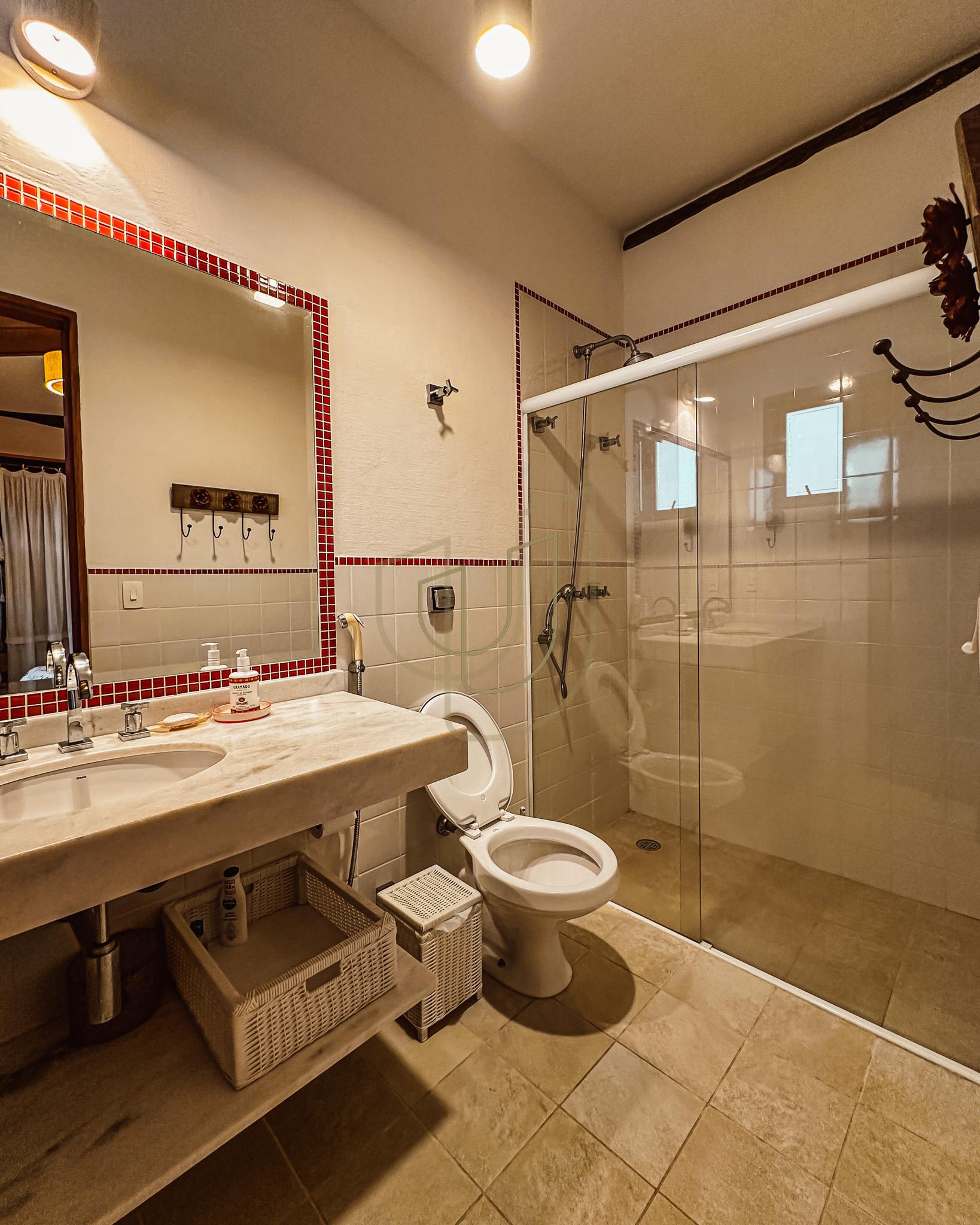 Sobrado Cl&aacute;ssico com 6 su&iacute;tes na Praia da Baleia - S&atilde;o Sebasti&atilde;o/SP  São Sebastião - 