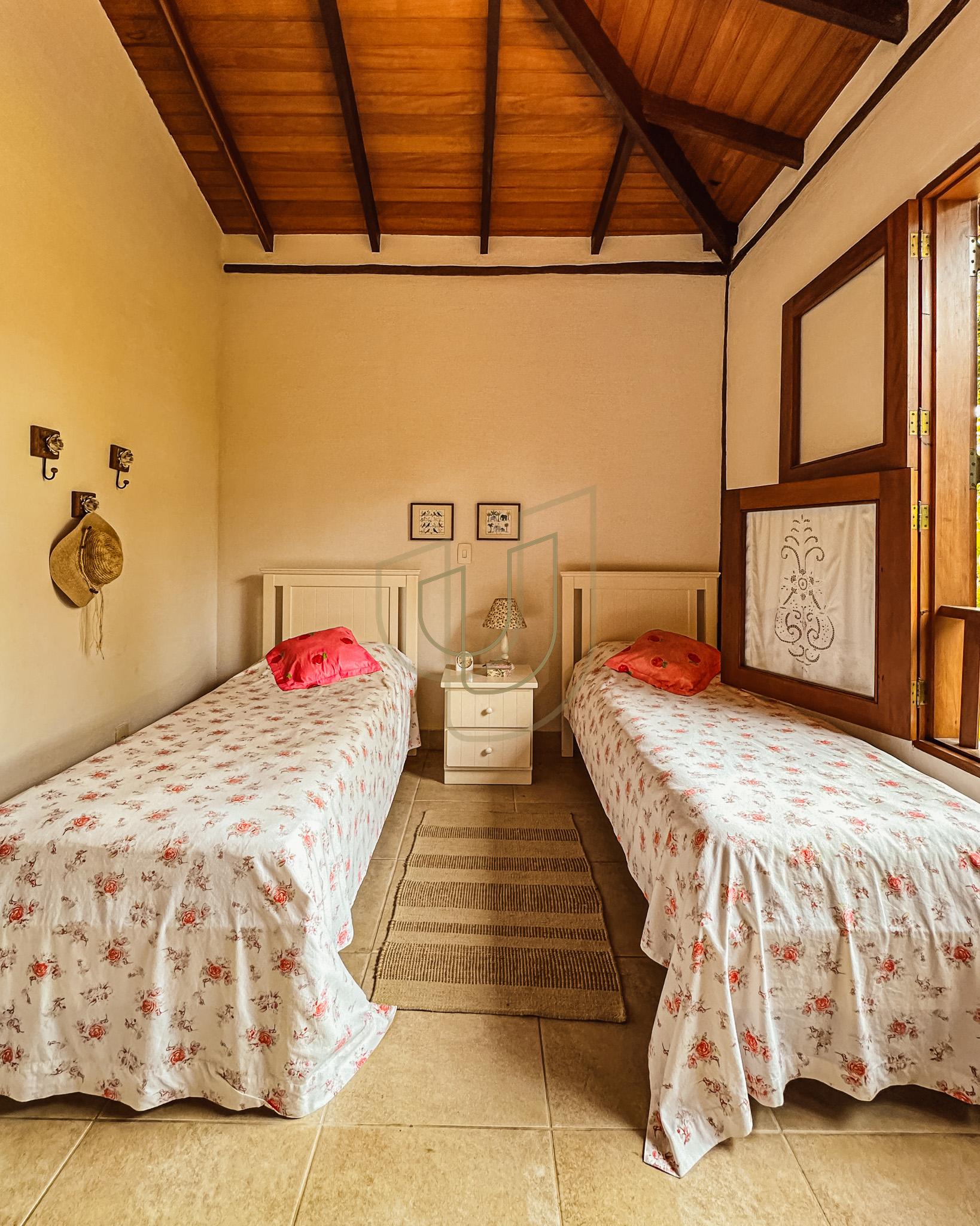 Sobrado Cl&aacute;ssico com 6 su&iacute;tes na Praia da Baleia - S&atilde;o Sebasti&atilde;o/SP  São Sebastião - 