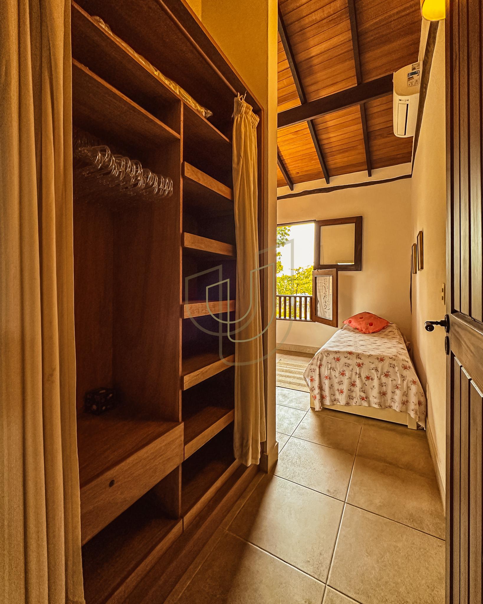 Sobrado Cl&aacute;ssico com 6 su&iacute;tes na Praia da Baleia - S&atilde;o Sebasti&atilde;o/SP  São Sebastião - 