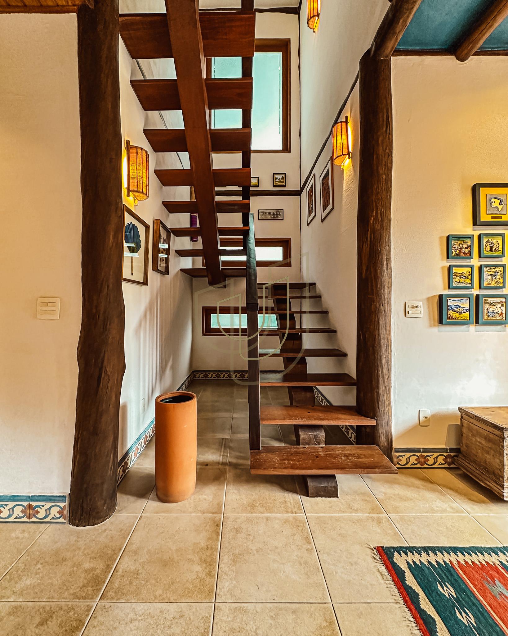 Sobrado Cl&aacute;ssico com 6 su&iacute;tes na Praia da Baleia - S&atilde;o Sebasti&atilde;o/SP  São Sebastião - 