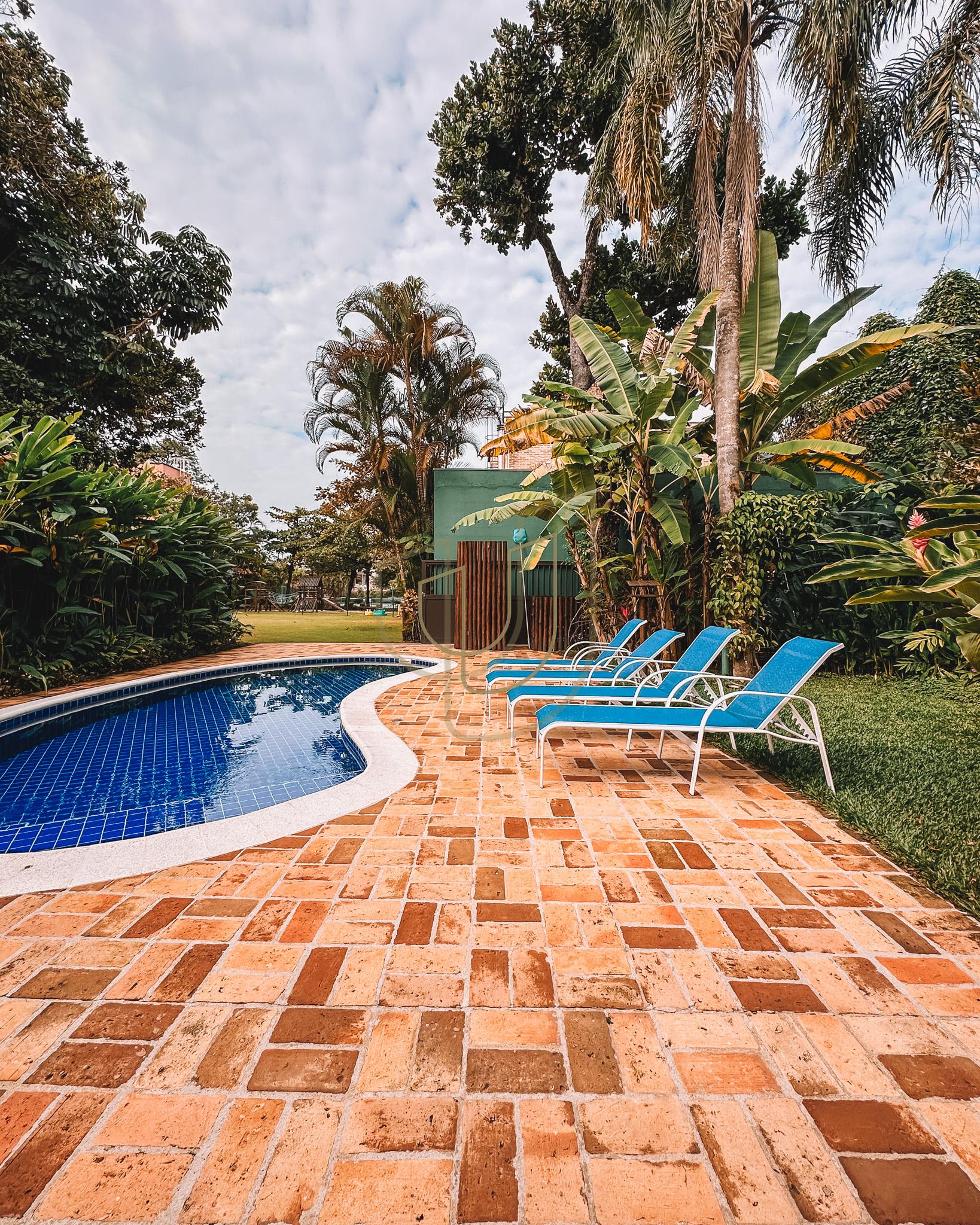 Sobrado Cl&aacute;ssico com 6 su&iacute;tes na Praia da Baleia - S&atilde;o Sebasti&atilde;o/SP  São Sebastião - 