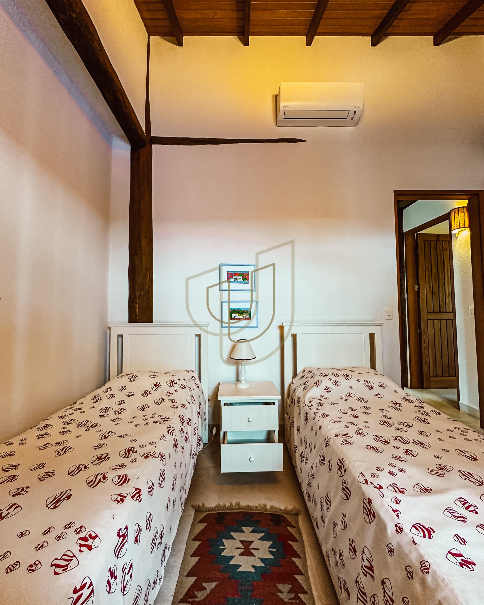 Sobrado Cl&aacute;ssico com 6 su&iacute;tes na Praia da Baleia - S&atilde;o Sebasti&atilde;o/SP  São Sebastião - 