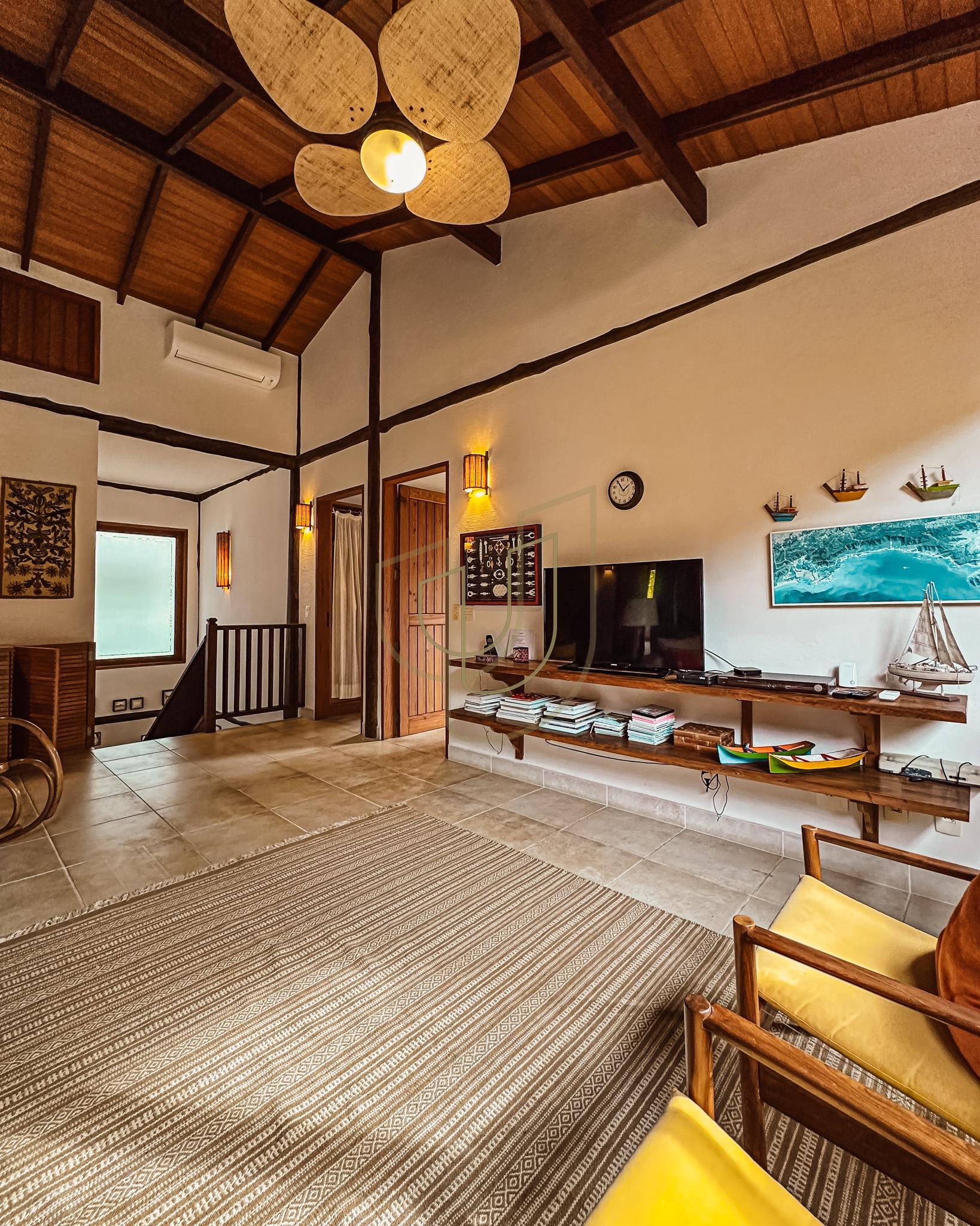 Sobrado Cl&aacute;ssico com 6 su&iacute;tes na Praia da Baleia - S&atilde;o Sebasti&atilde;o/SP  São Sebastião - 