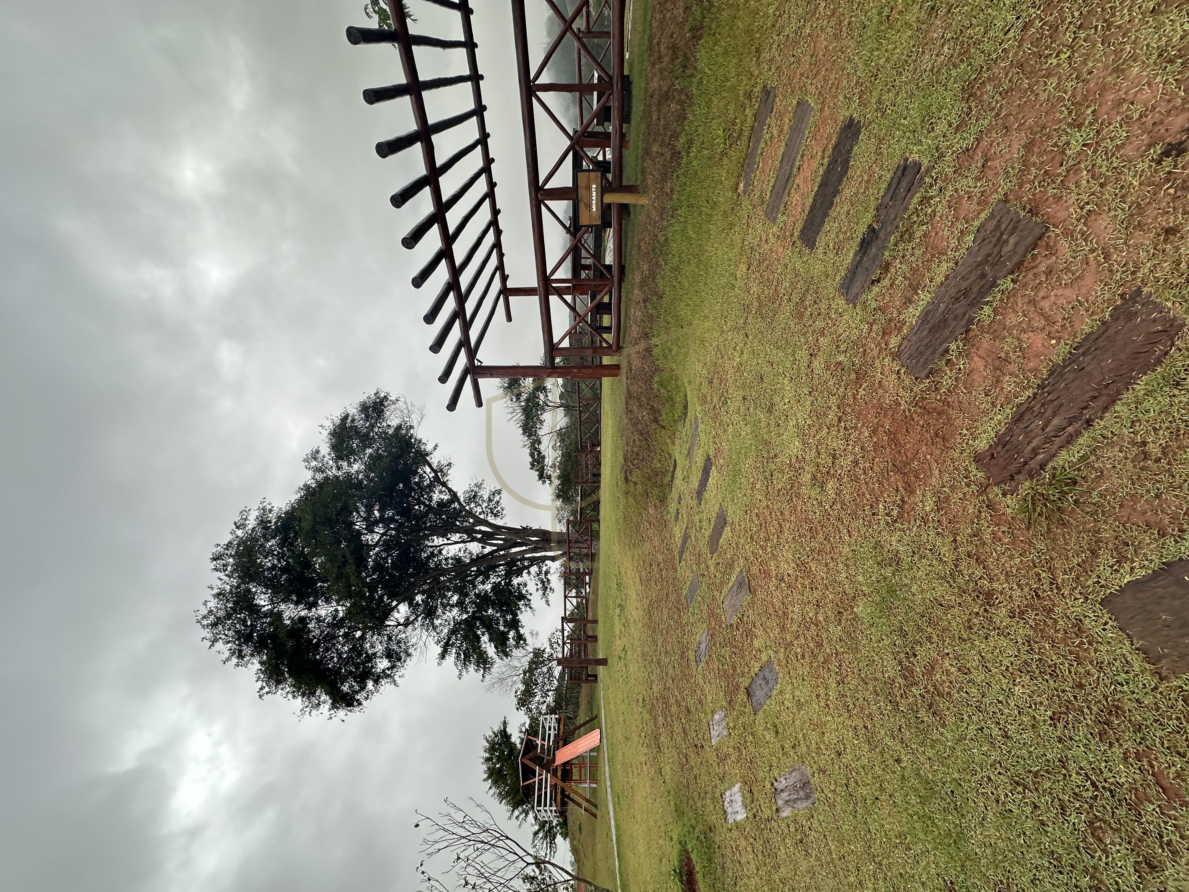 Terreno de 1548m&sup2; com vista no Fazenda S&atilde;o Francisco - Jambeiro/SP  JAMBEIRO - 