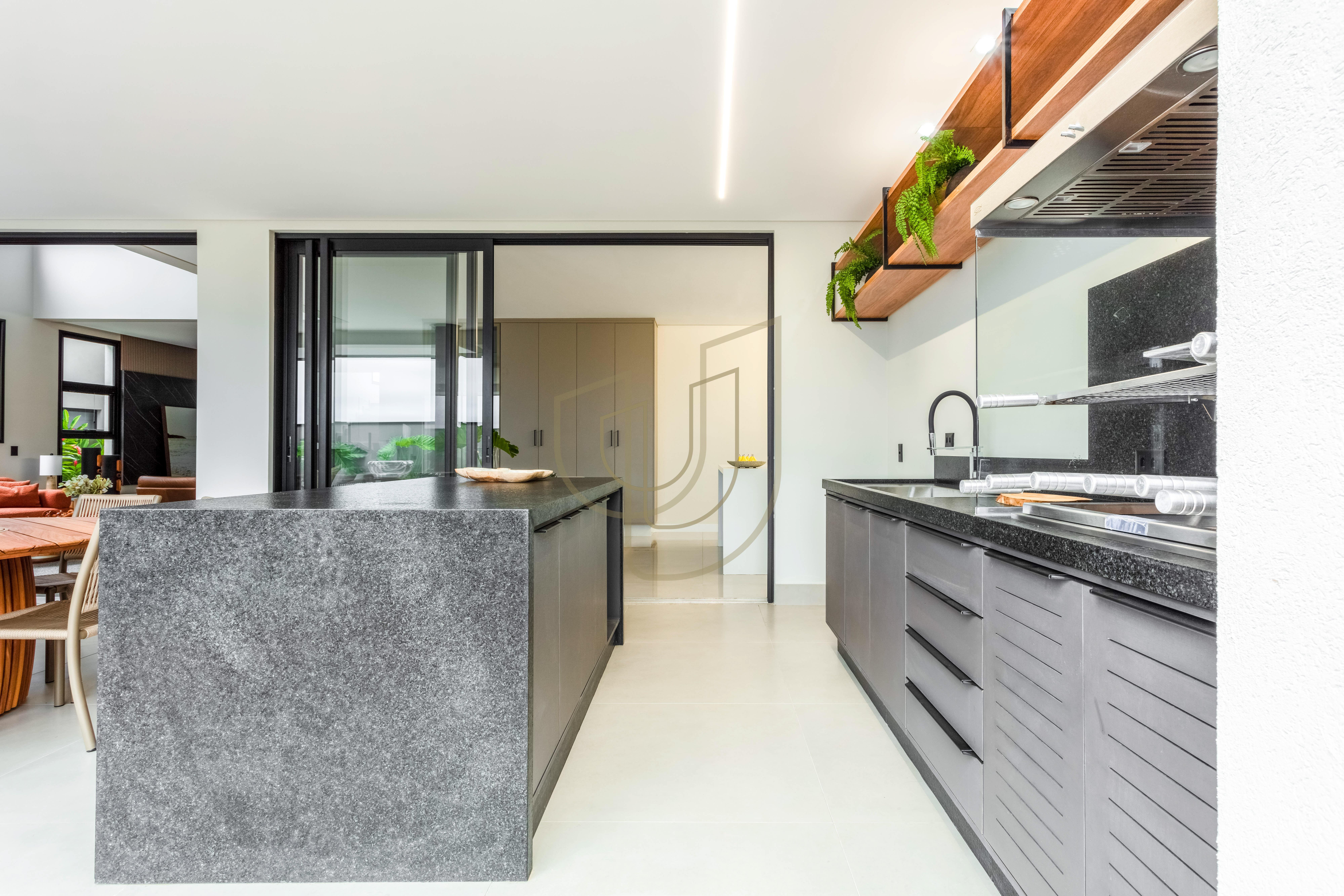 Sobrado com 4 su&iacute;tes no Alphaville I - S&atilde;o Jos&eacute; dos Campos/SP  São José dos Campos - 