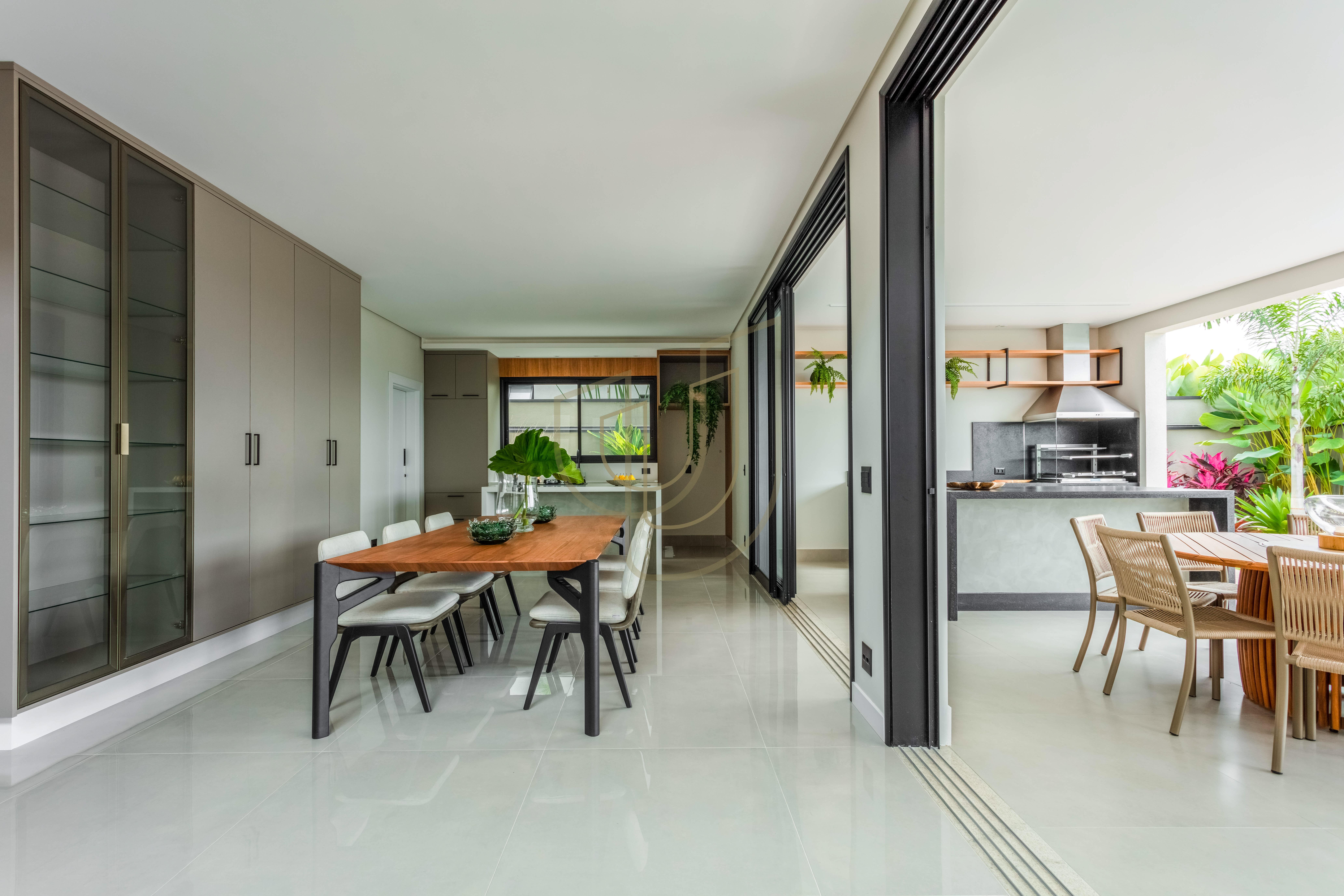 Sobrado com 4 su&iacute;tes no Alphaville I - S&atilde;o Jos&eacute; dos Campos/SP  São José dos Campos - 