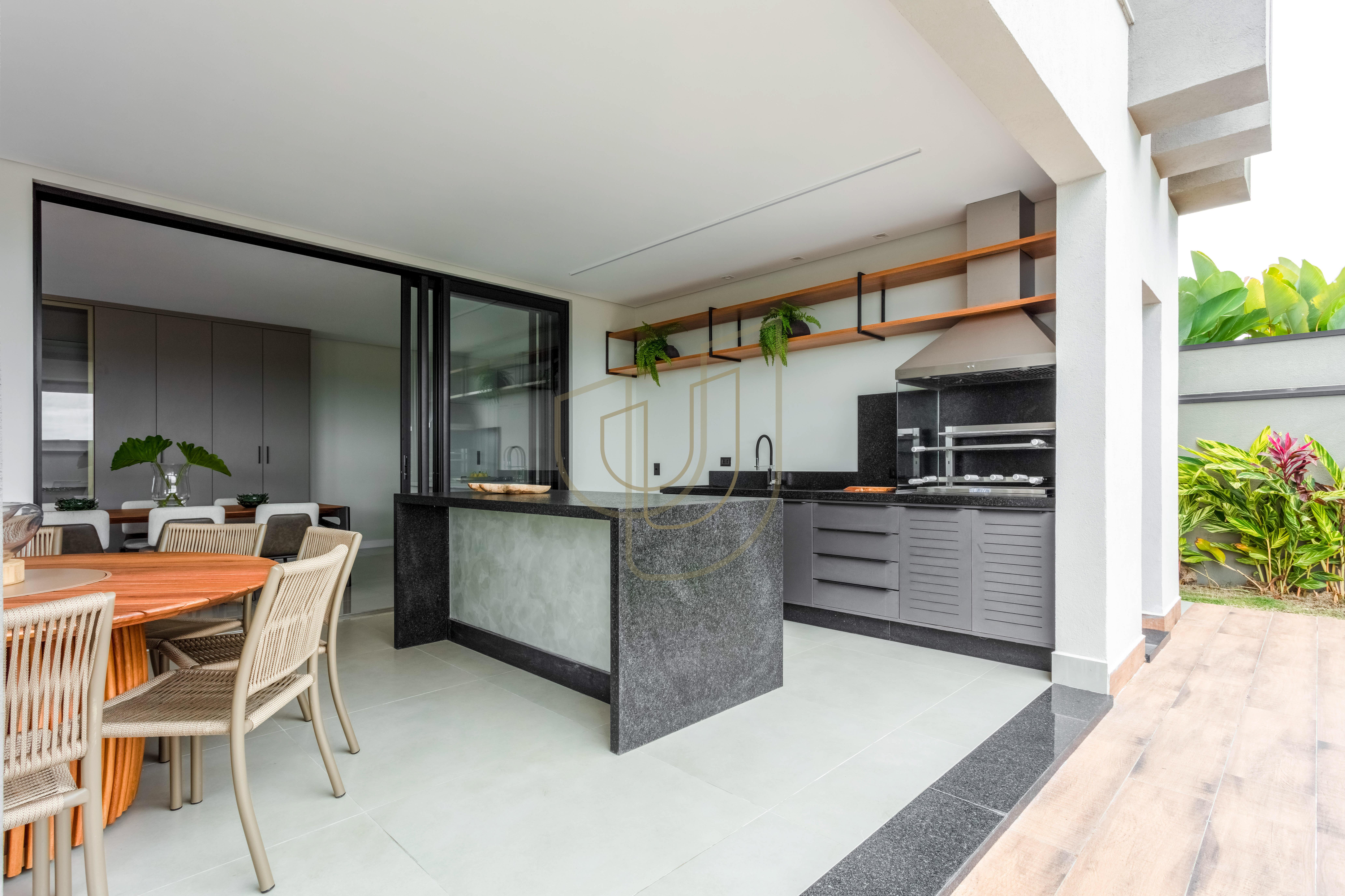 Sobrado com 4 su&iacute;tes no Alphaville I - S&atilde;o Jos&eacute; dos Campos/SP  São José dos Campos - 